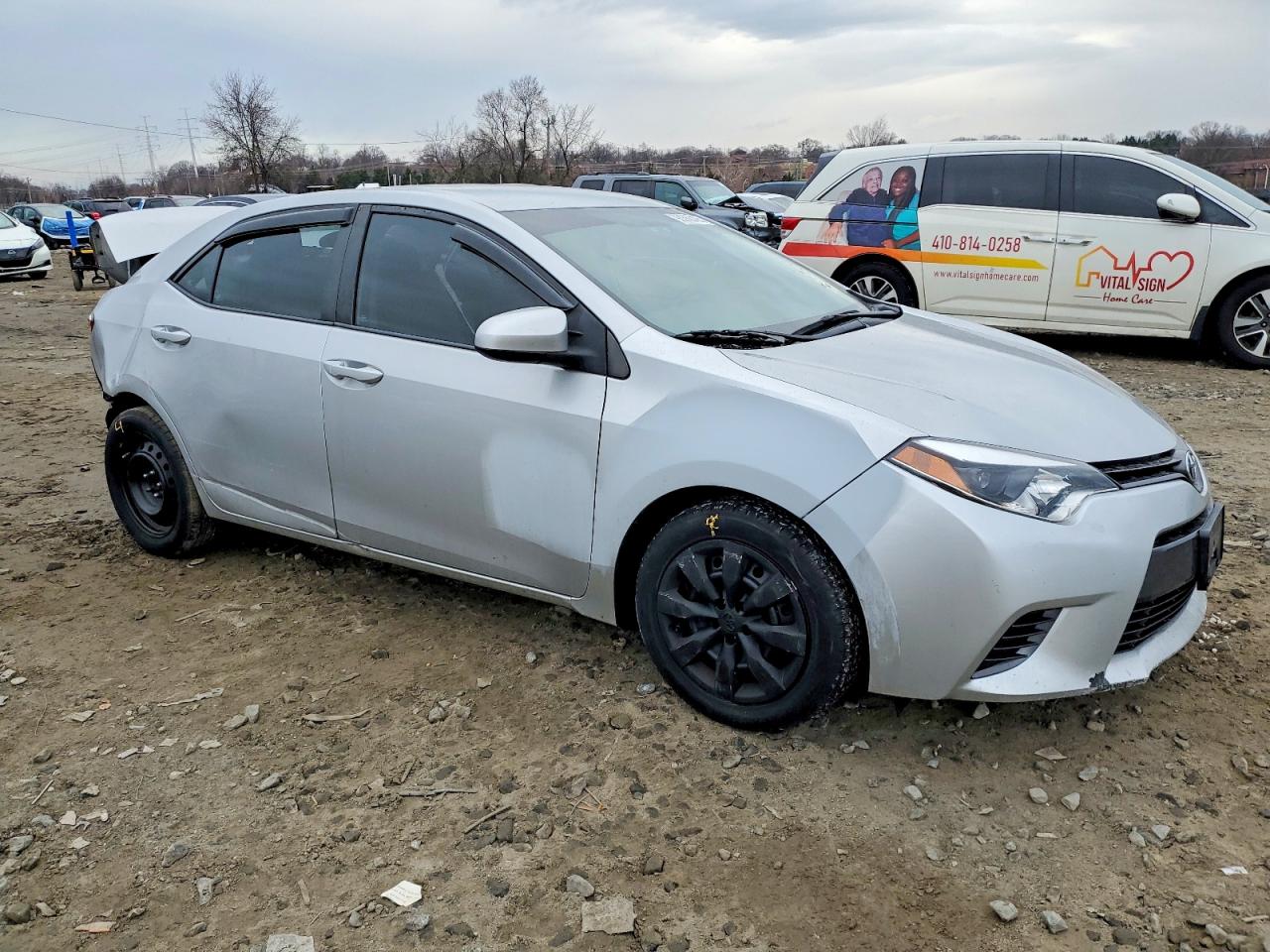 2015 TOYOTA COROLLA L photo 4