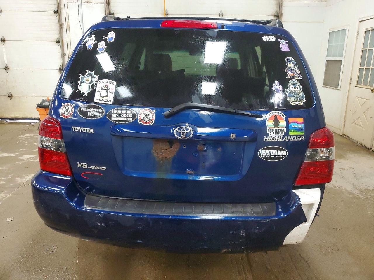 2004 TOYOTA HIGHLANDER photo 6