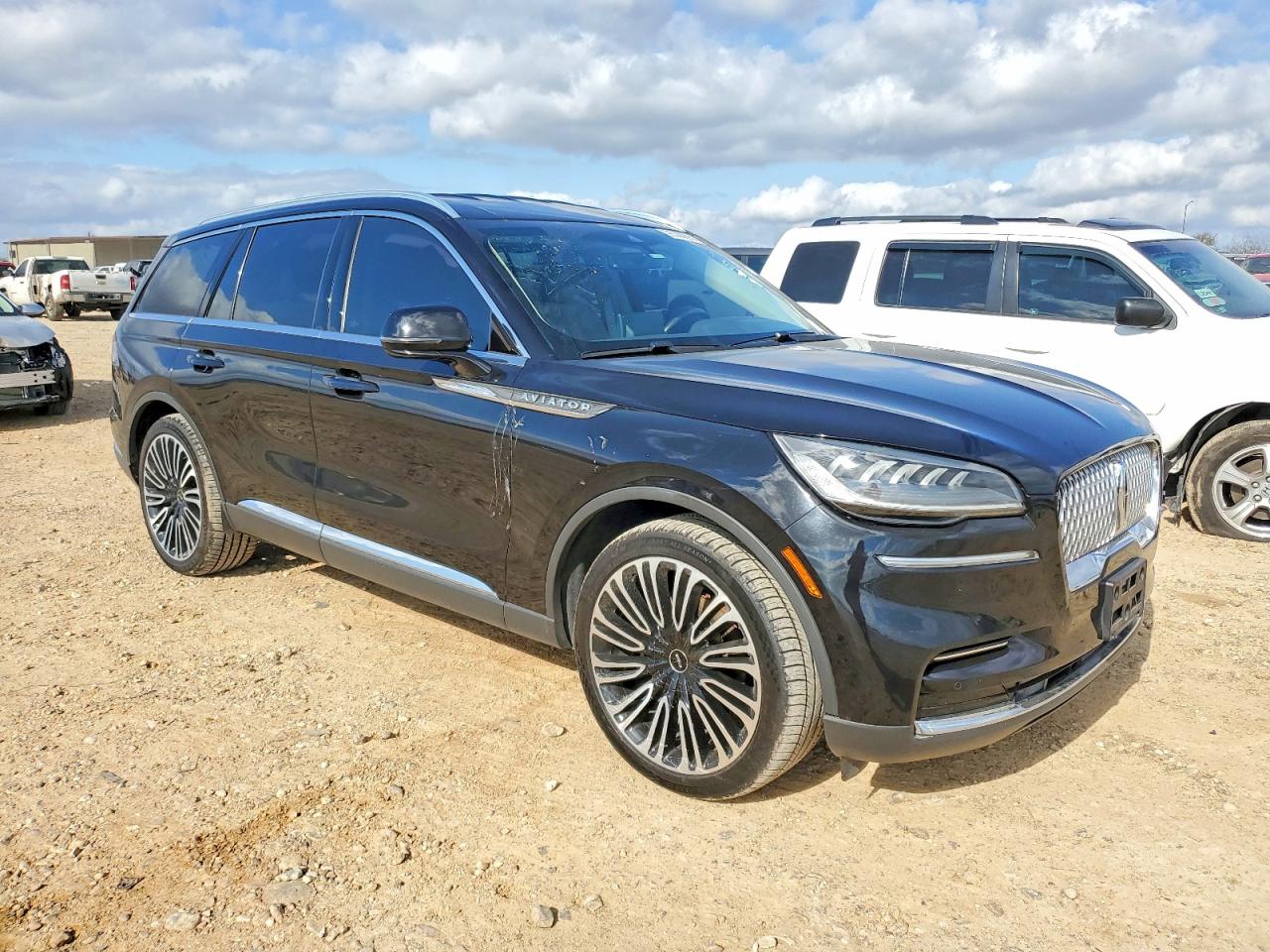 2021 LINCOLN AVIATOR photo 4