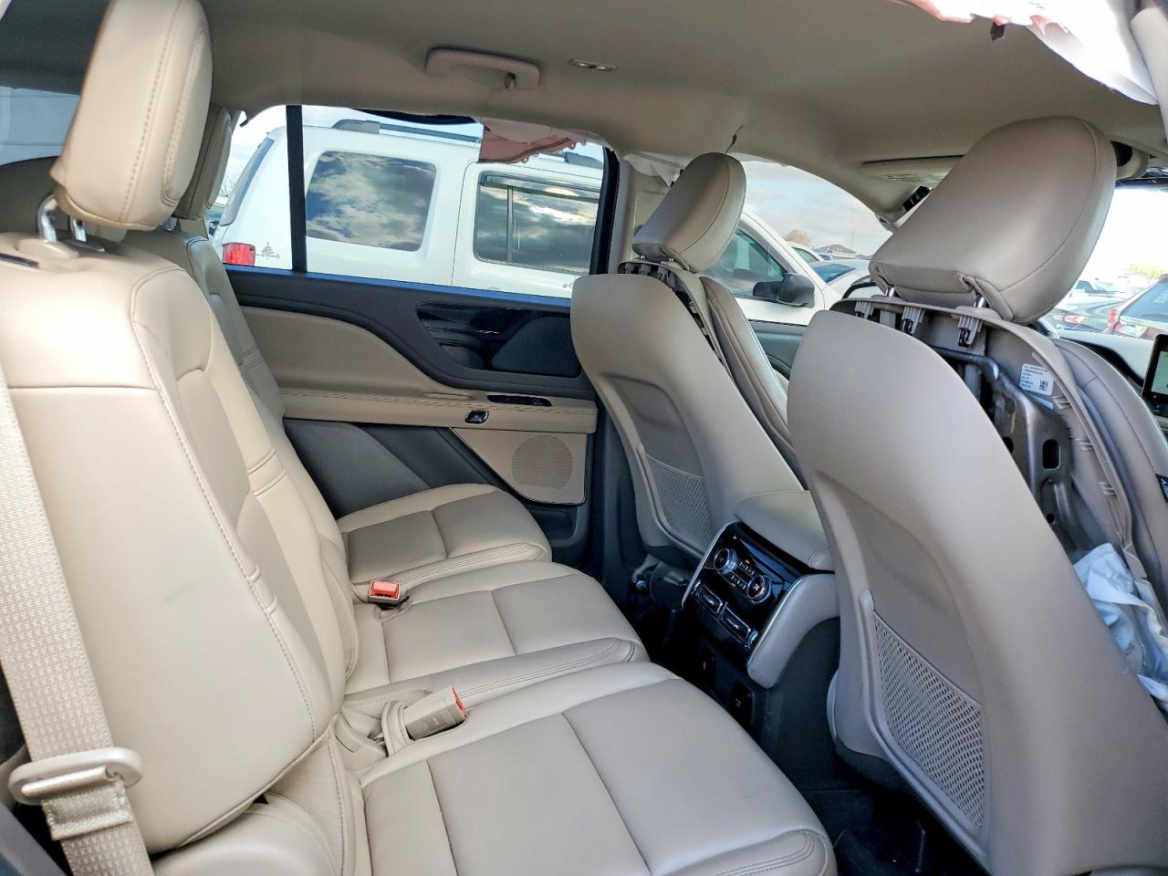 2021 LINCOLN AVIATOR photo 11