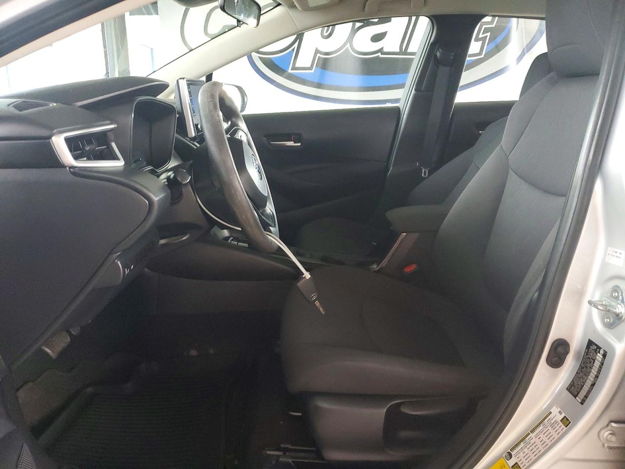 2020 TOYOTA COROLLA LE photo 7