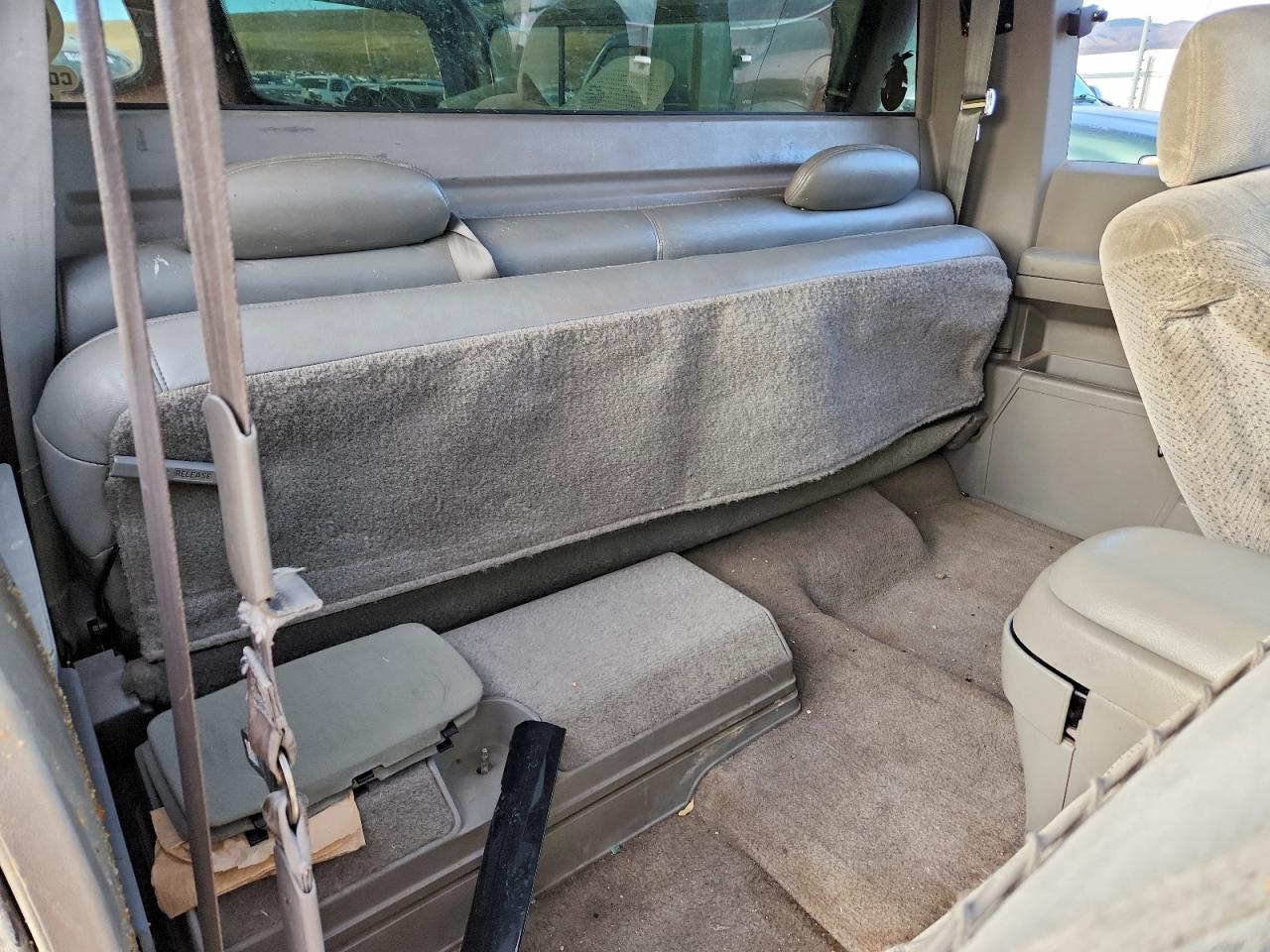 1995 CHEVROLET GMT-400 K1500 photo 10