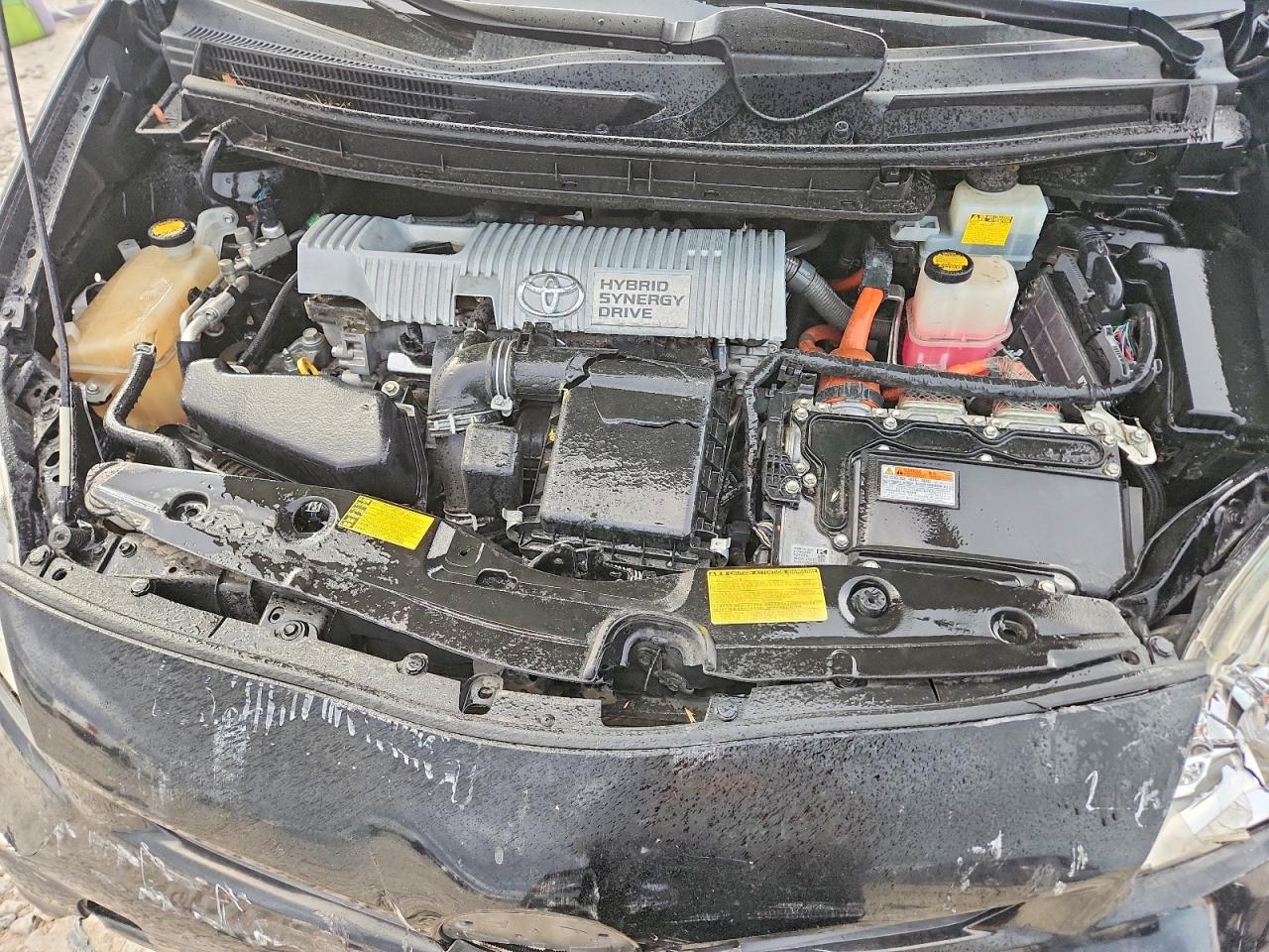 2013 TOYOTA PRIUS photo 11
