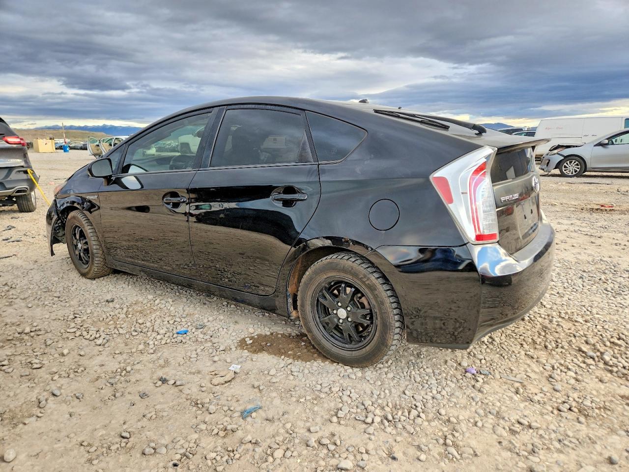 2013 TOYOTA PRIUS photo 2