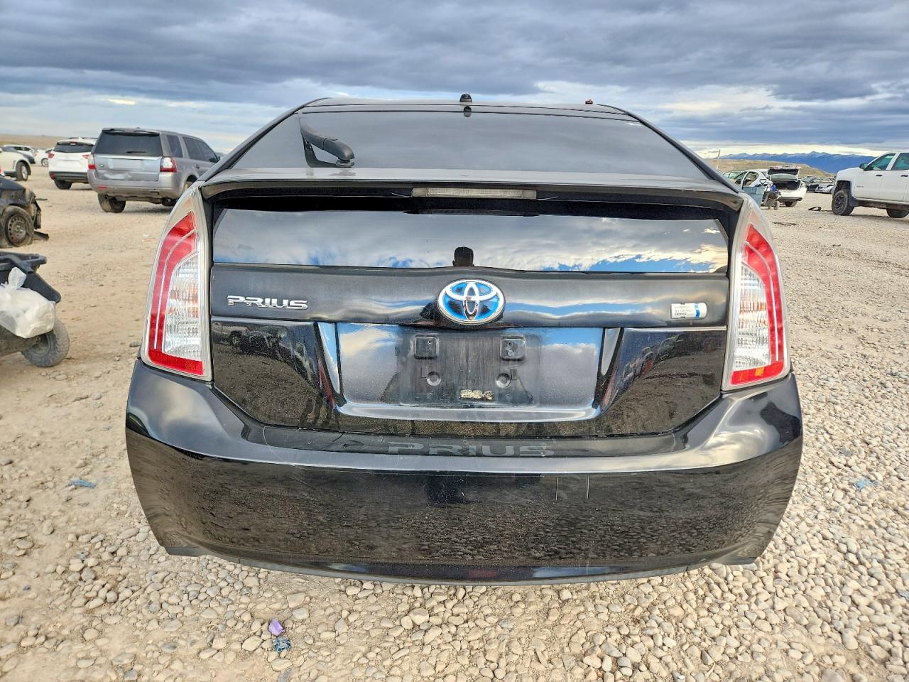 2013 TOYOTA PRIUS photo 6