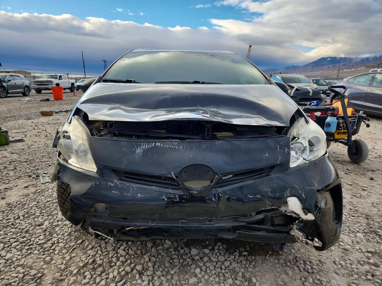 2013 TOYOTA PRIUS photo 5