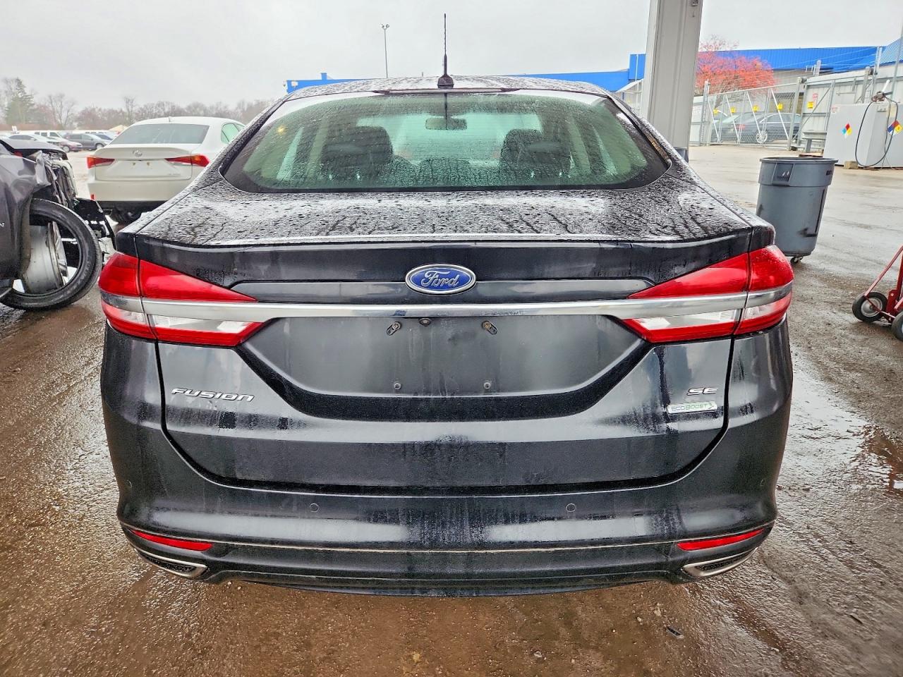 2017 FORD FUSION SE photo 6