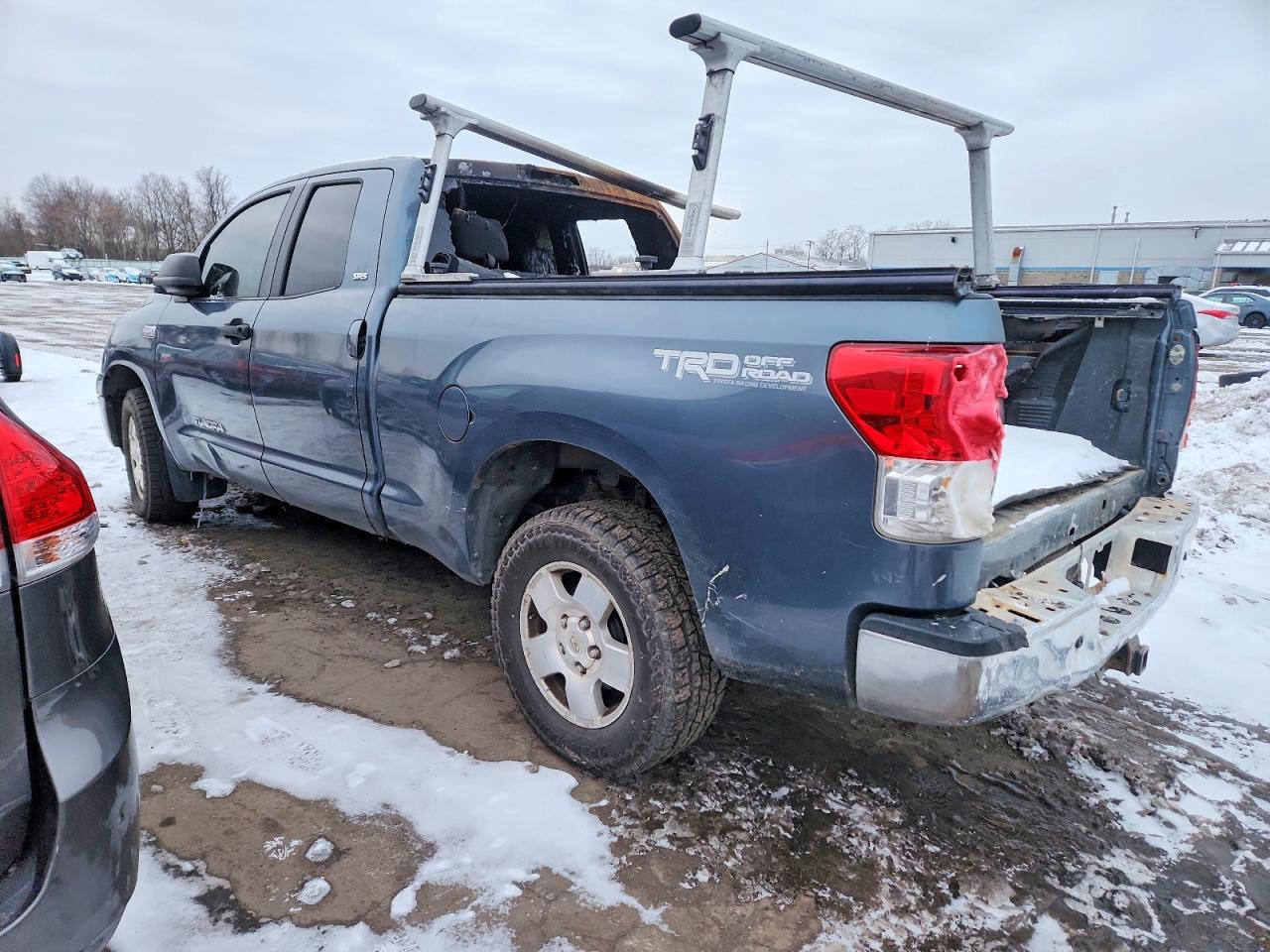 2010 TOYOTA TUNDRA DOUBLE CAB SR5 photo 2