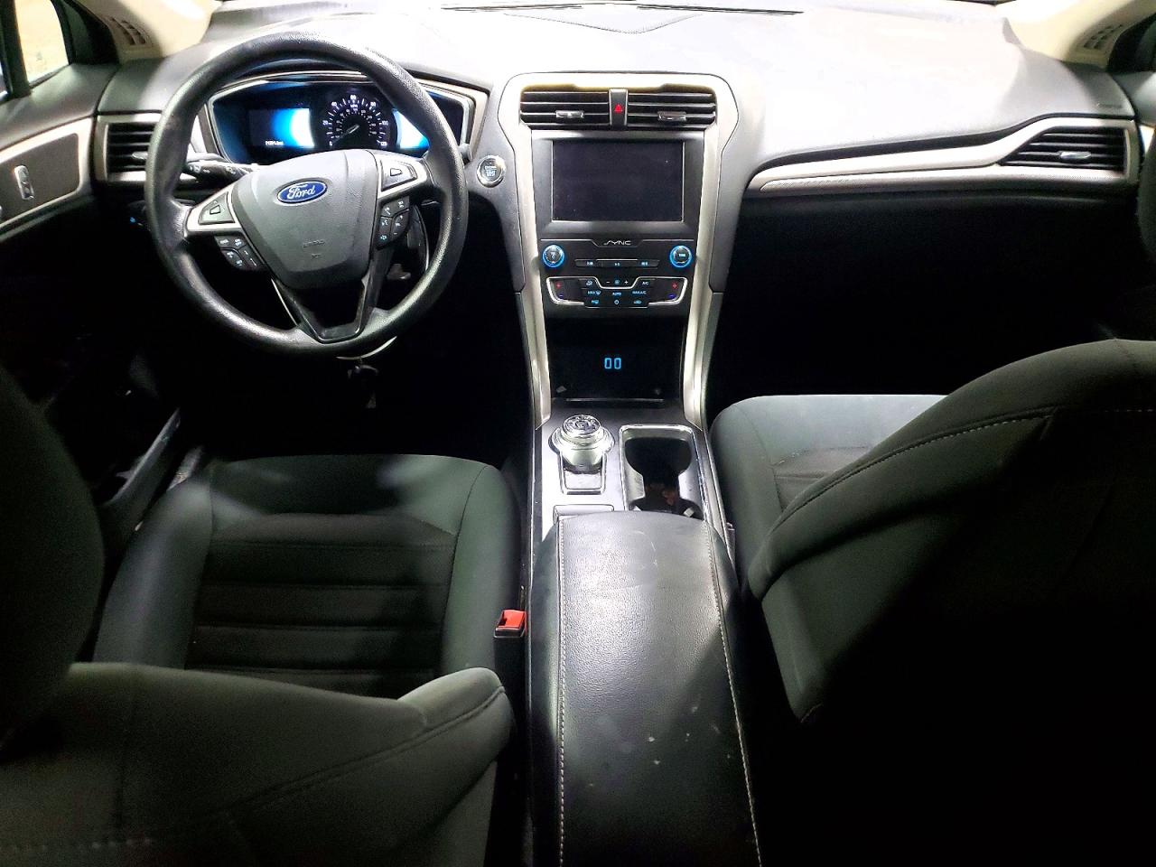 2019 FORD FUSION SE photo 8