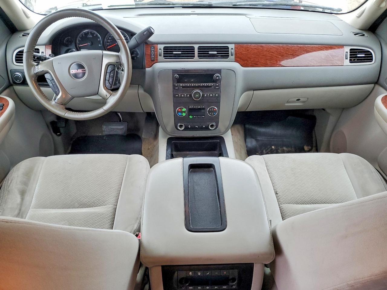 2008 GMC YUKON XL C1500 photo 8