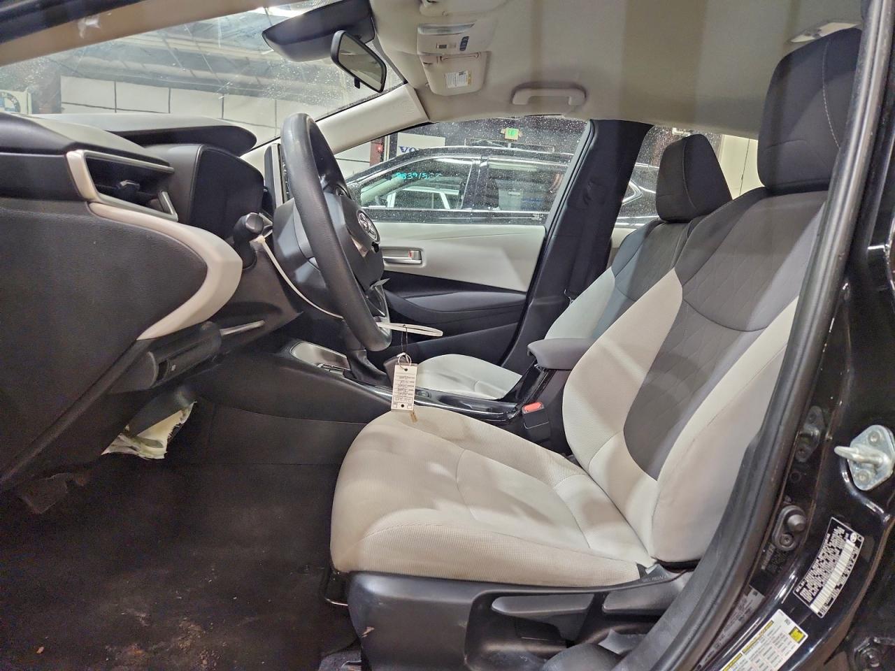 2021 TOYOTA COROLLA LE photo 7