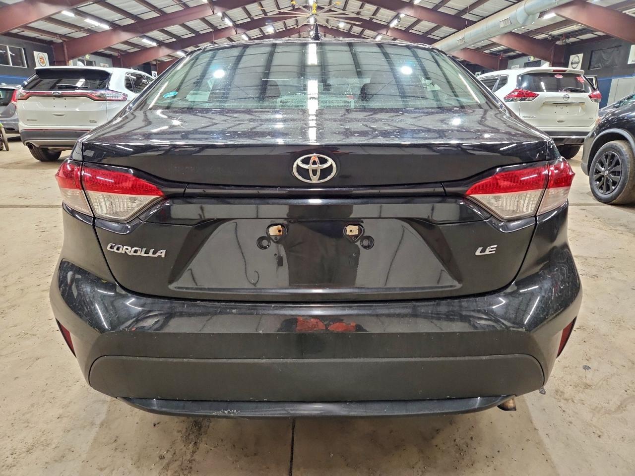 2021 TOYOTA COROLLA LE photo 6
