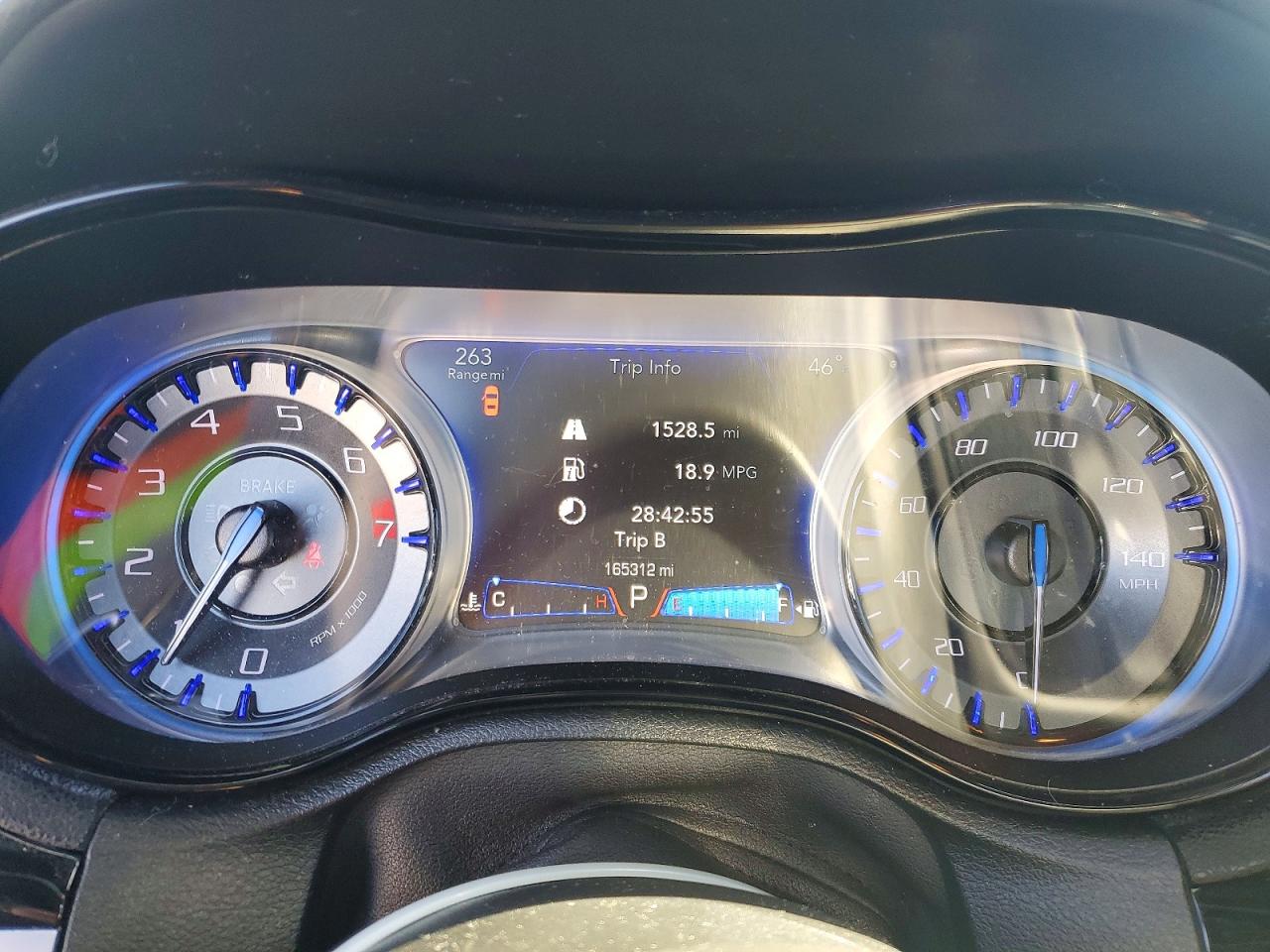2018 CHRYSLER 300 300S photo 9