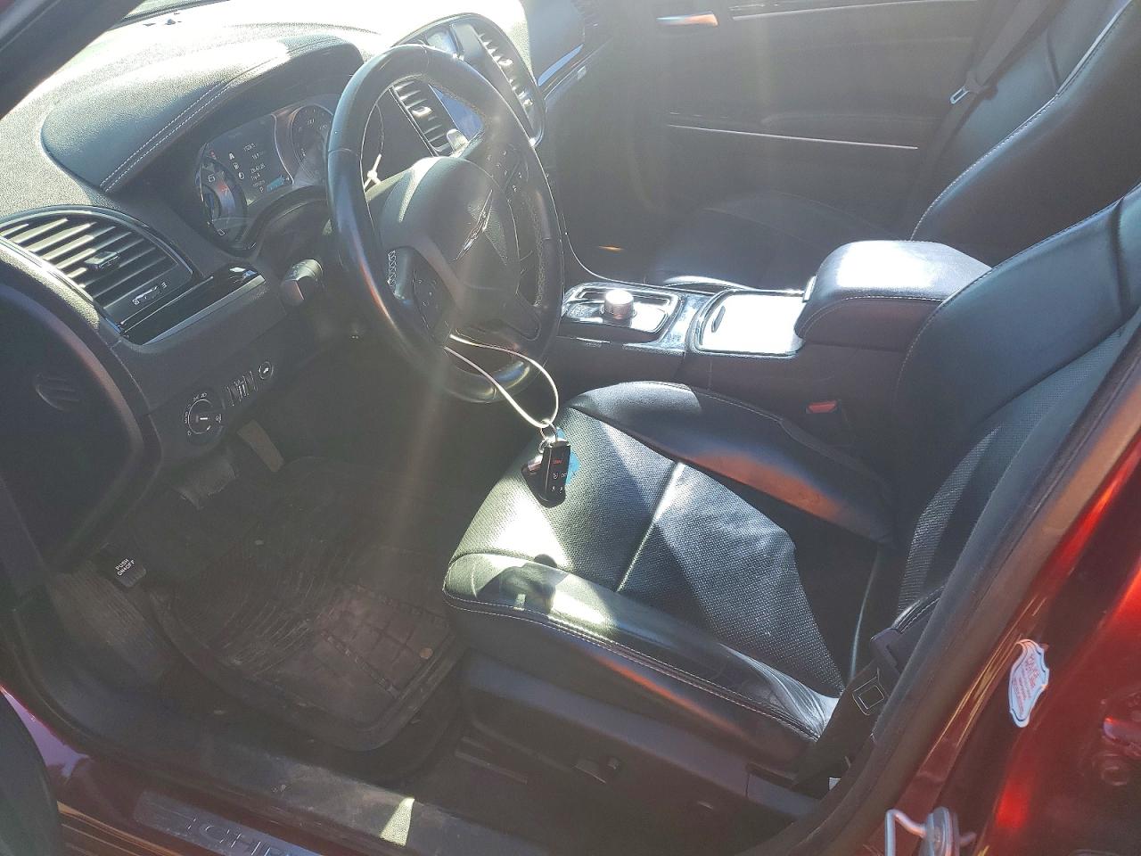 2018 CHRYSLER 300 300S photo 7