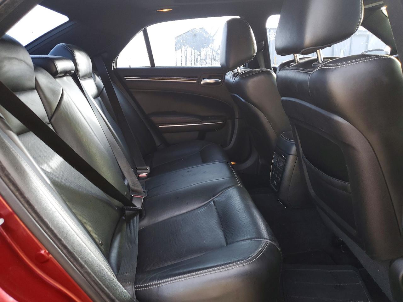 2018 CHRYSLER 300 300S photo 10
