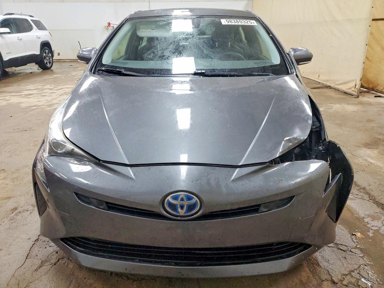 2017 TOYOTA PRIUS photo 13