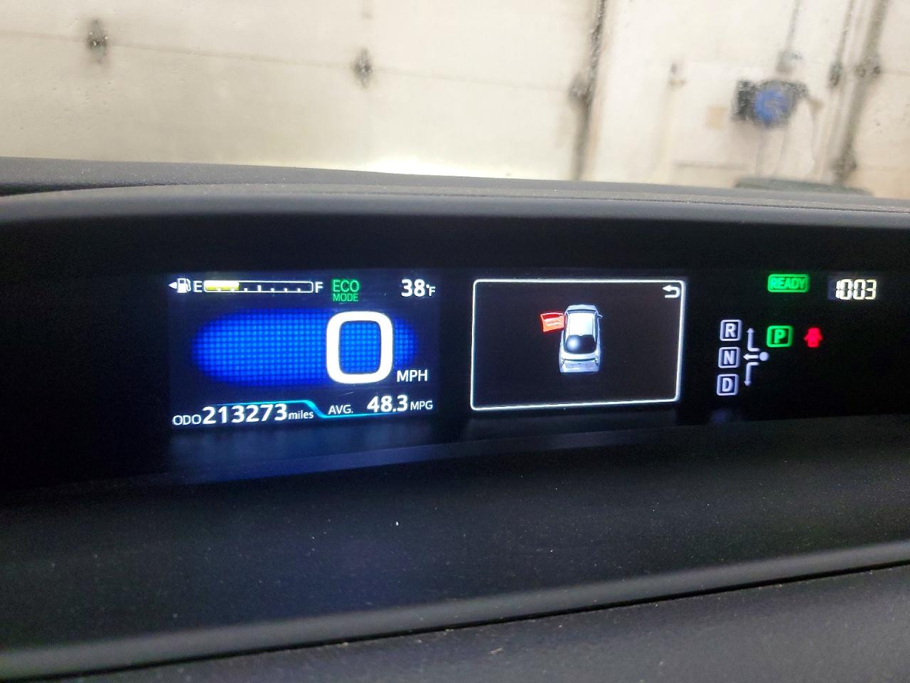 2017 TOYOTA PRIUS photo 25