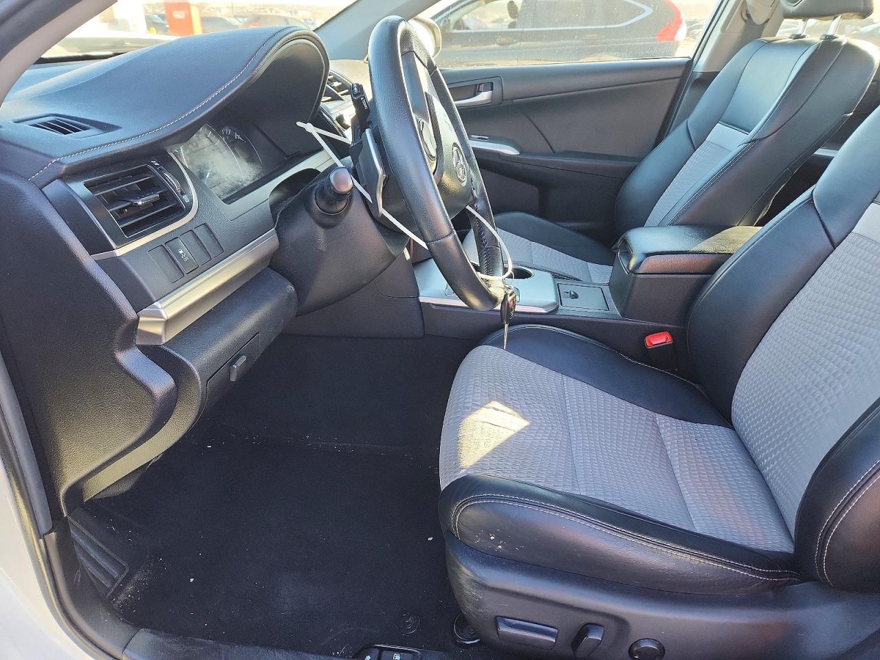 2012 TOYOTA CAMRY BASE photo 7
