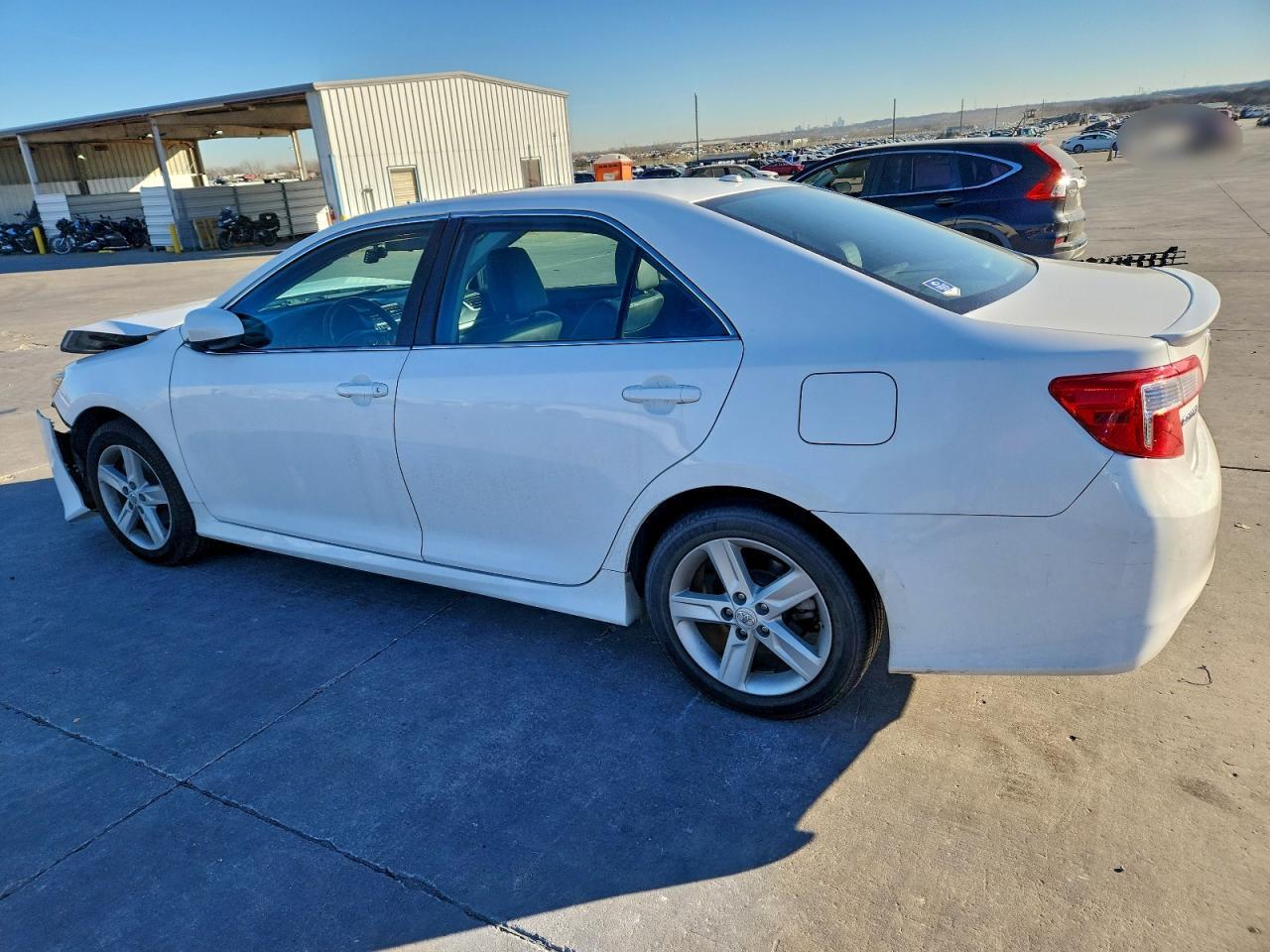 2012 TOYOTA CAMRY BASE photo 2