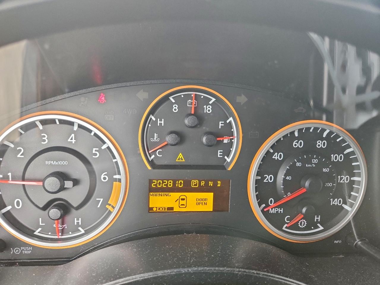 2013 NISSAN ARMADA SV photo 9