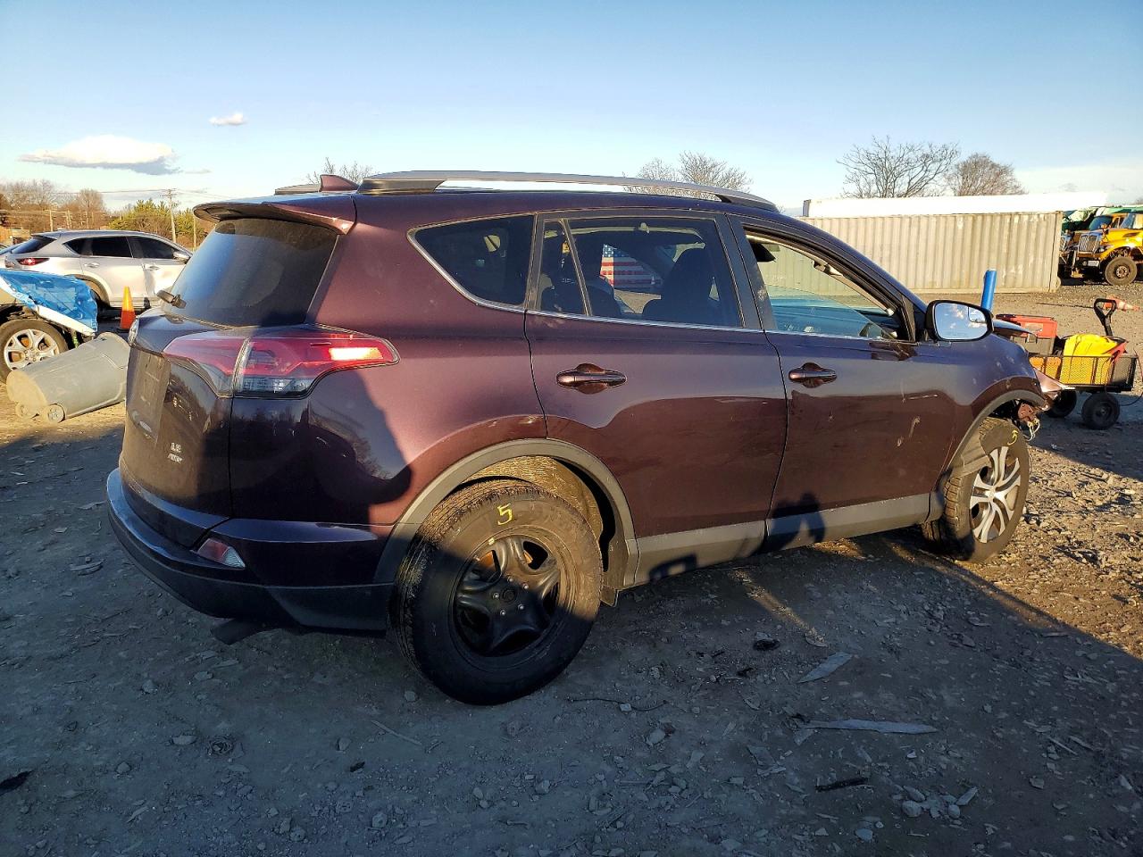 2017 TOYOTA RAV4 LE photo 3