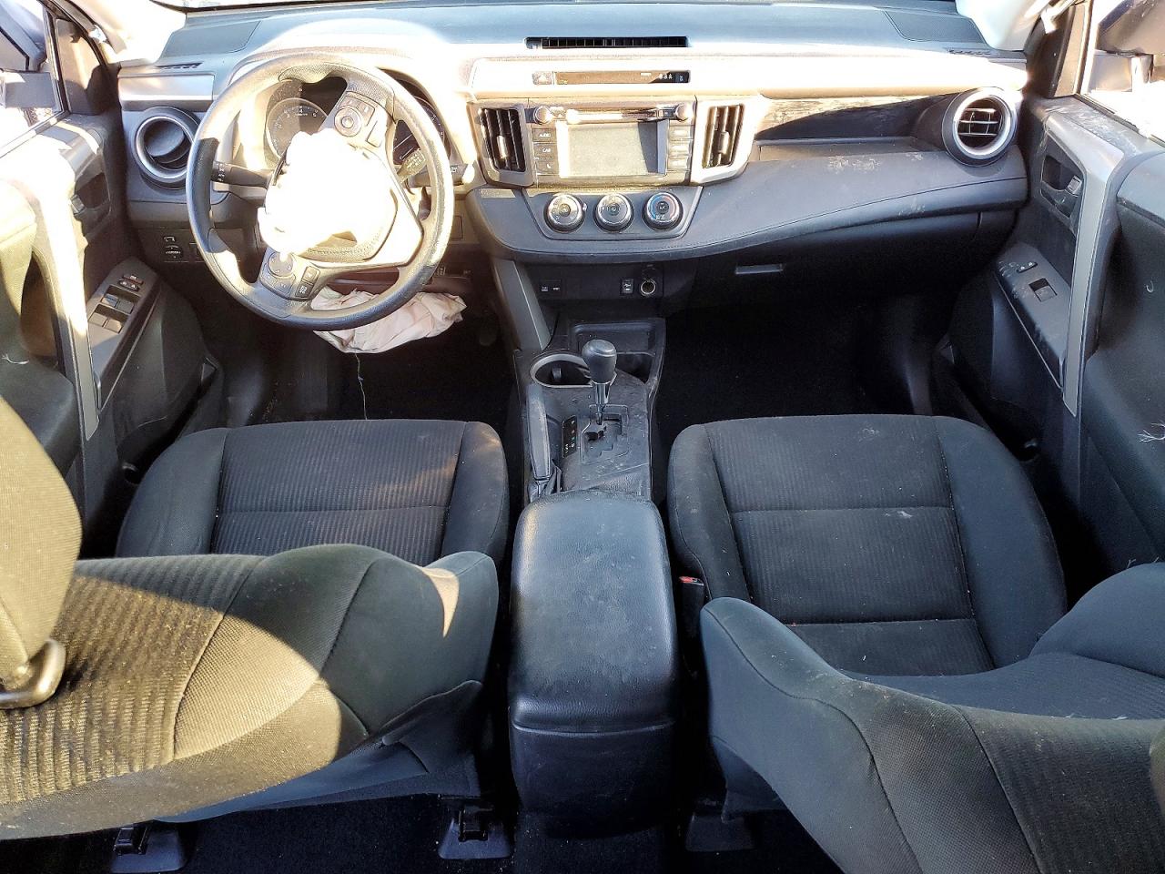 2017 TOYOTA RAV4 LE photo 8