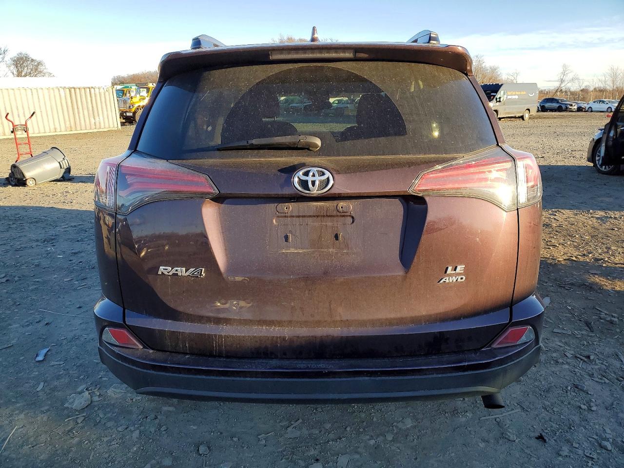 2017 TOYOTA RAV4 LE photo 6