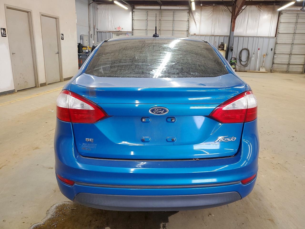 2015 FORD FIESTA SE photo 6