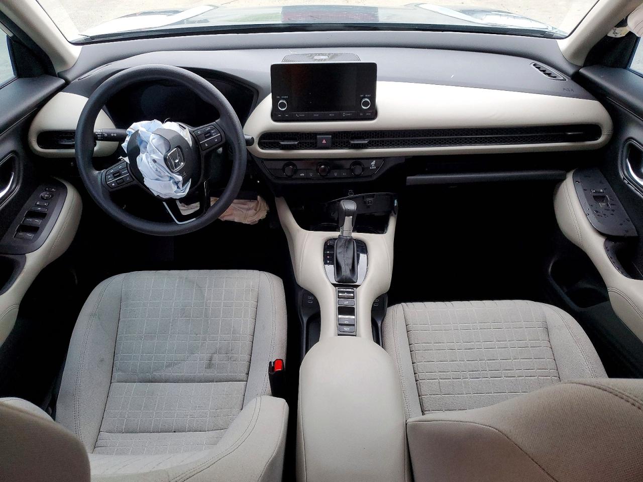 2024 HONDA HR-V LX photo 8