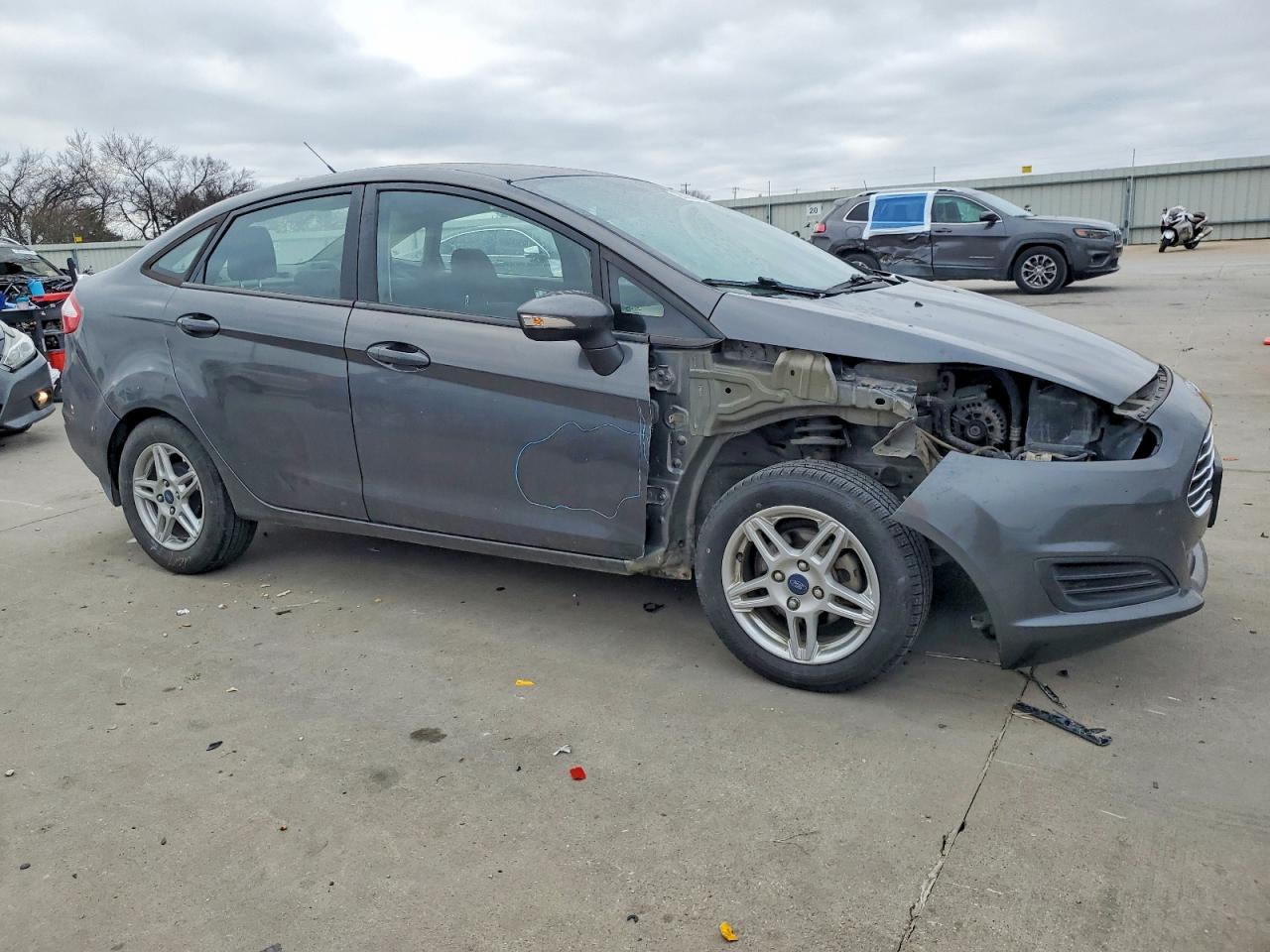 2016 FORD FIESTA SE photo 4