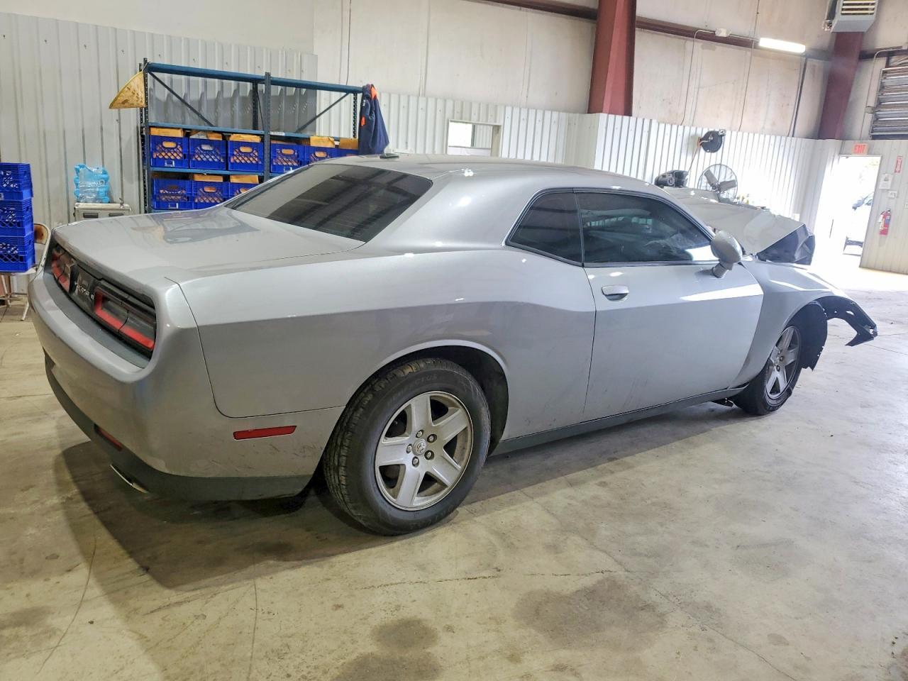 2016 DODGE CHALLENGER SXT photo 3