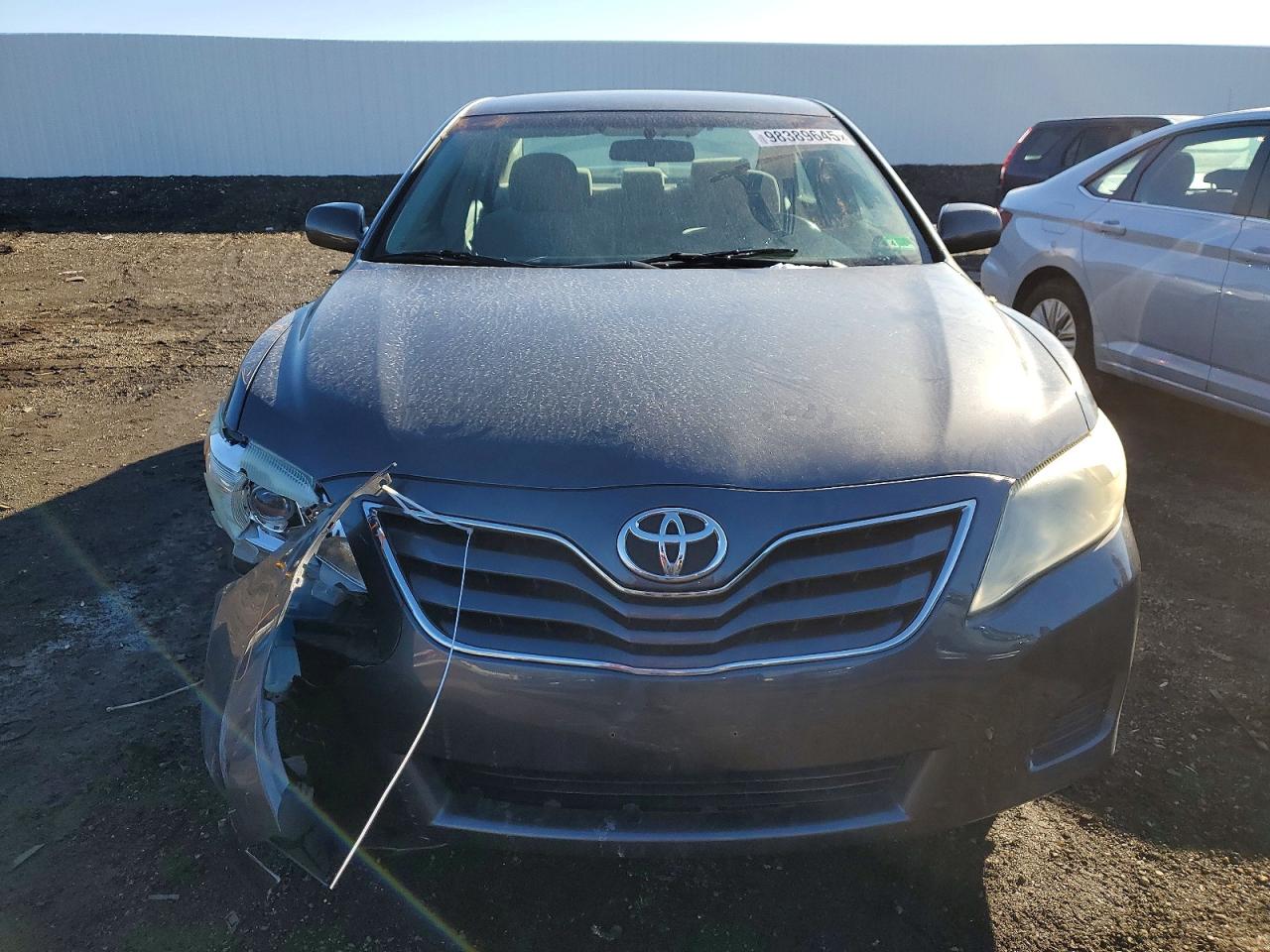 2010 TOYOTA CAMRY BASE photo 5