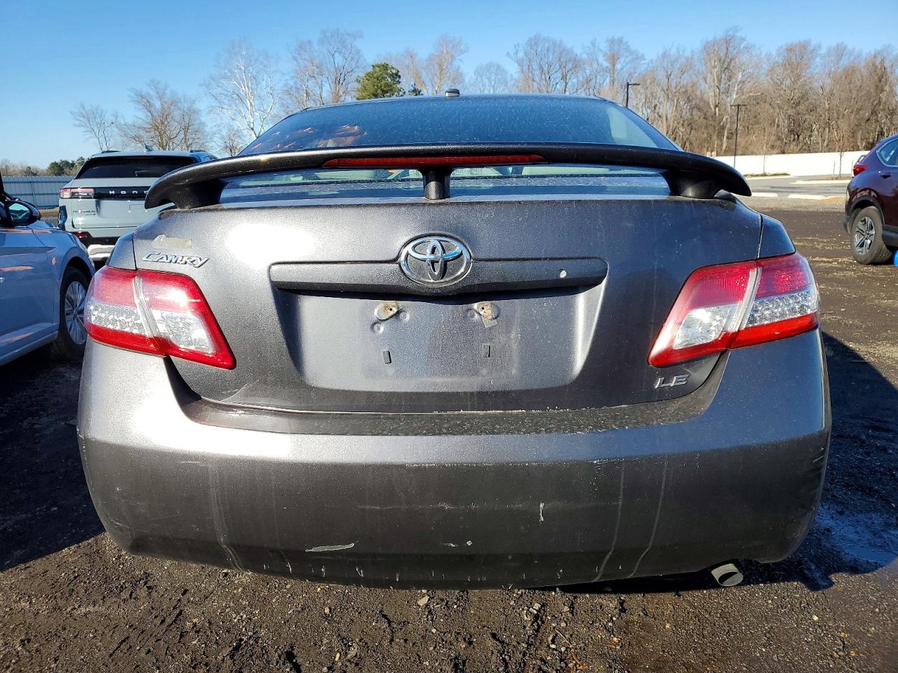 2010 TOYOTA CAMRY BASE photo 6