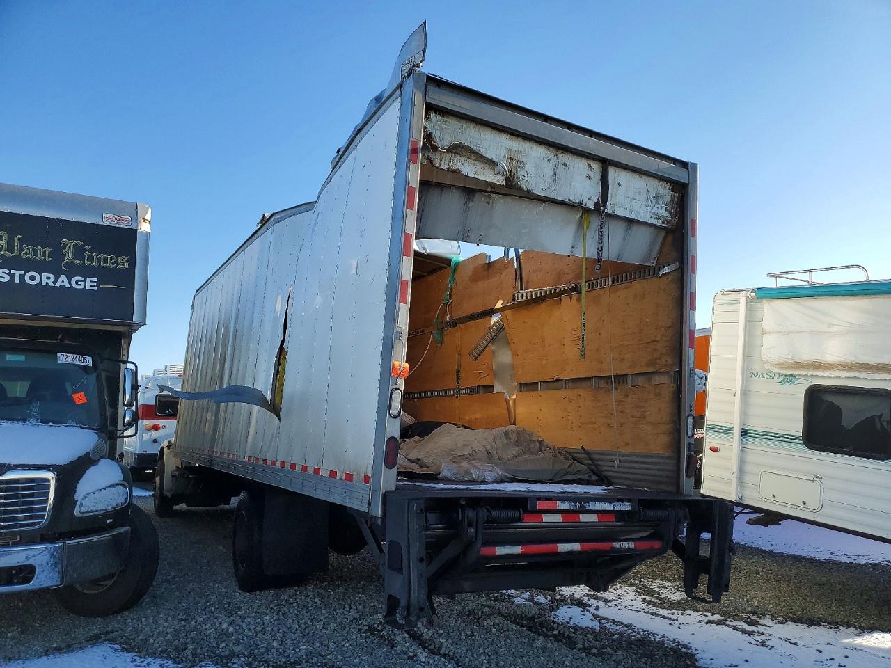2020 FREIGHTLINER M2 106 MED - BOX TRUCK photo 2