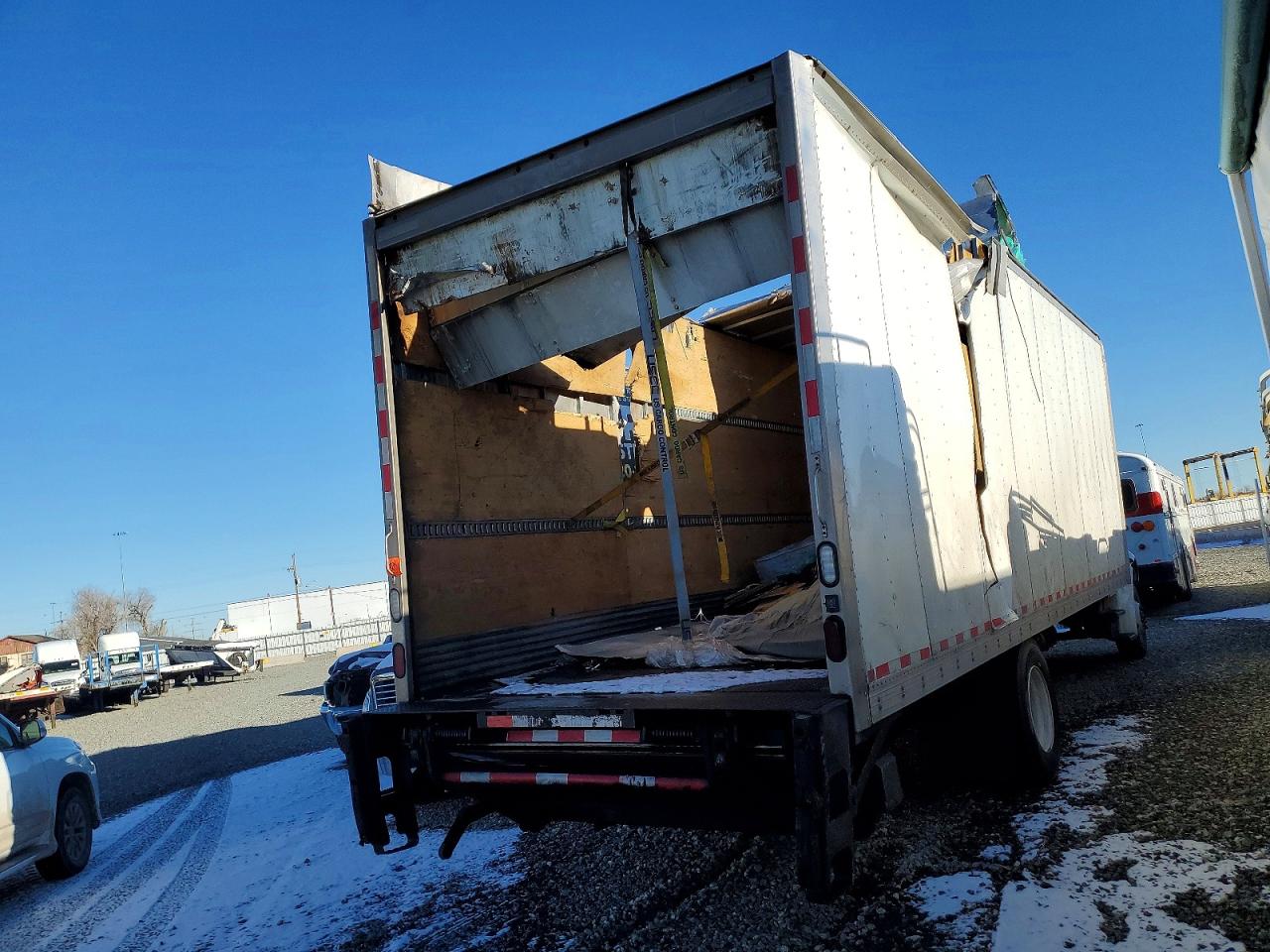 2020 FREIGHTLINER M2 106 MED - BOX TRUCK photo 3