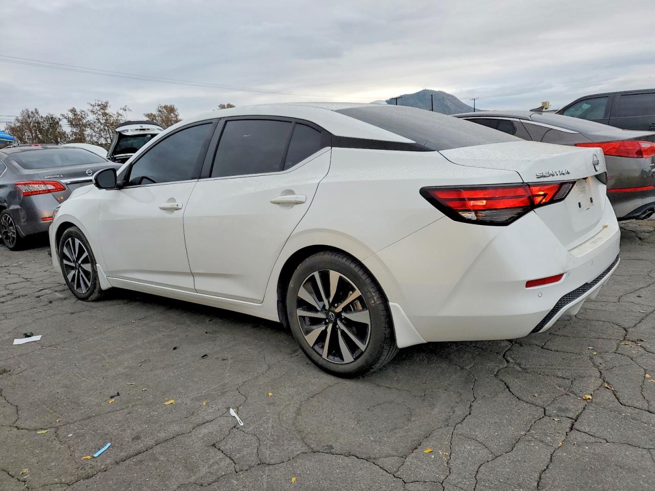2024 NISSAN SENTRA SV photo 2