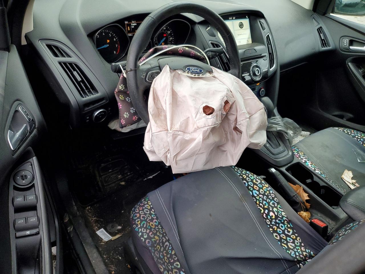 2018 FORD FOCUS SEL photo 8