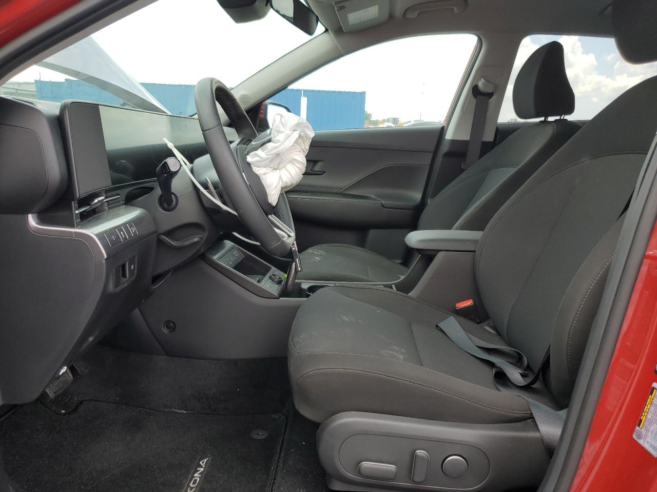 2025 HYUNDAI KONA SEL photo 7