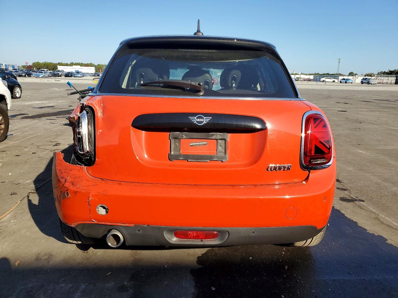 2020 MINI COOPER photo 11