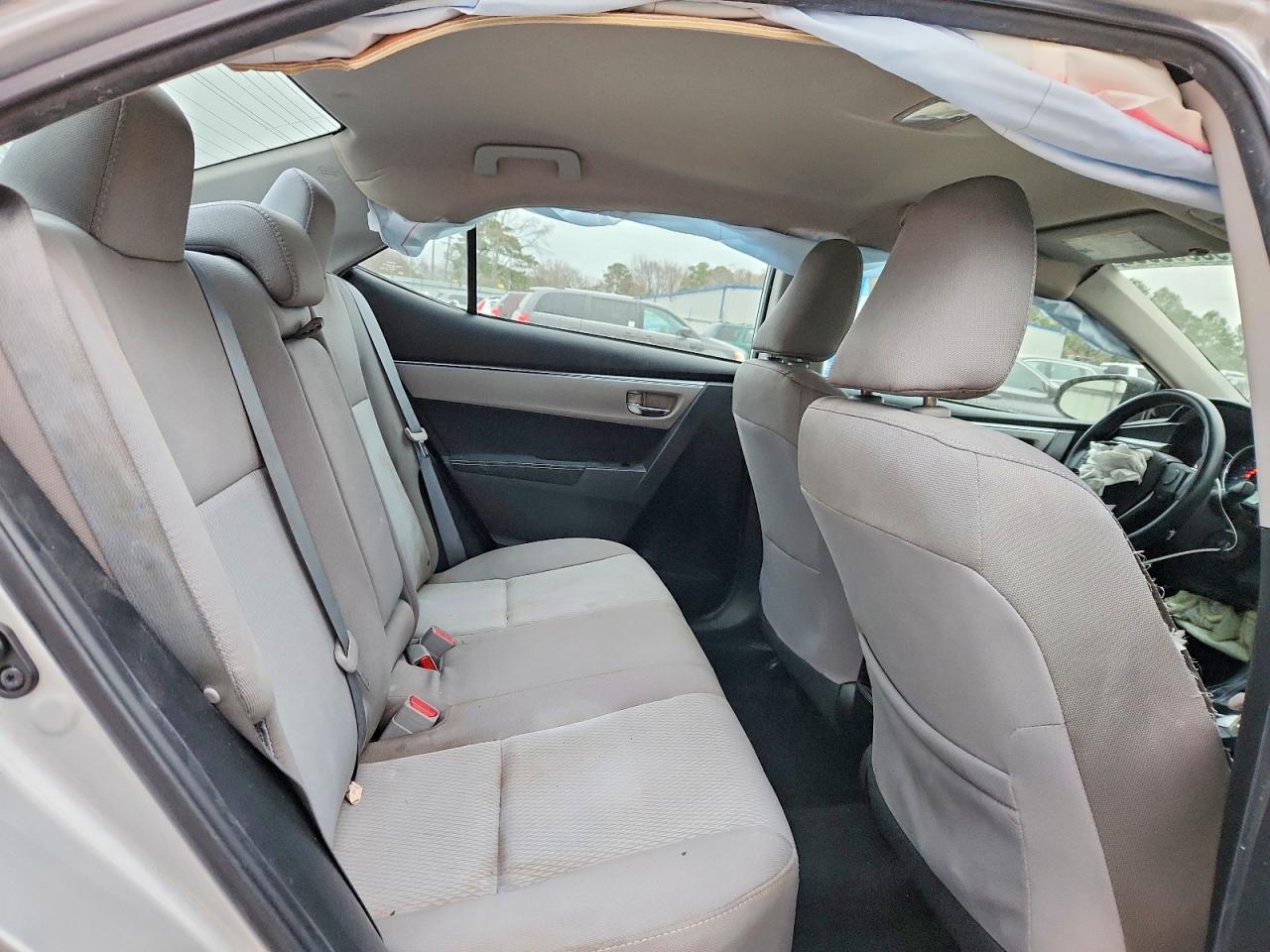 2016 TOYOTA COROLLA L photo 10