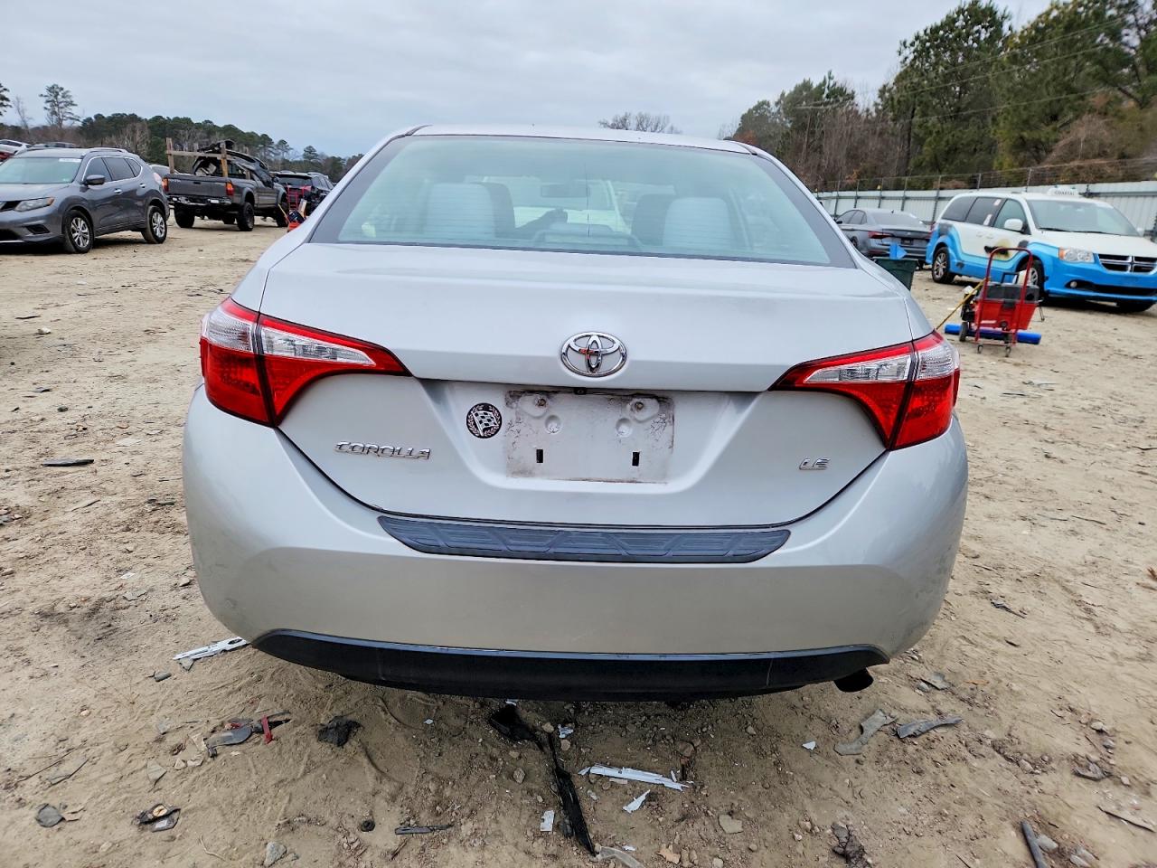 2016 TOYOTA COROLLA L photo 6