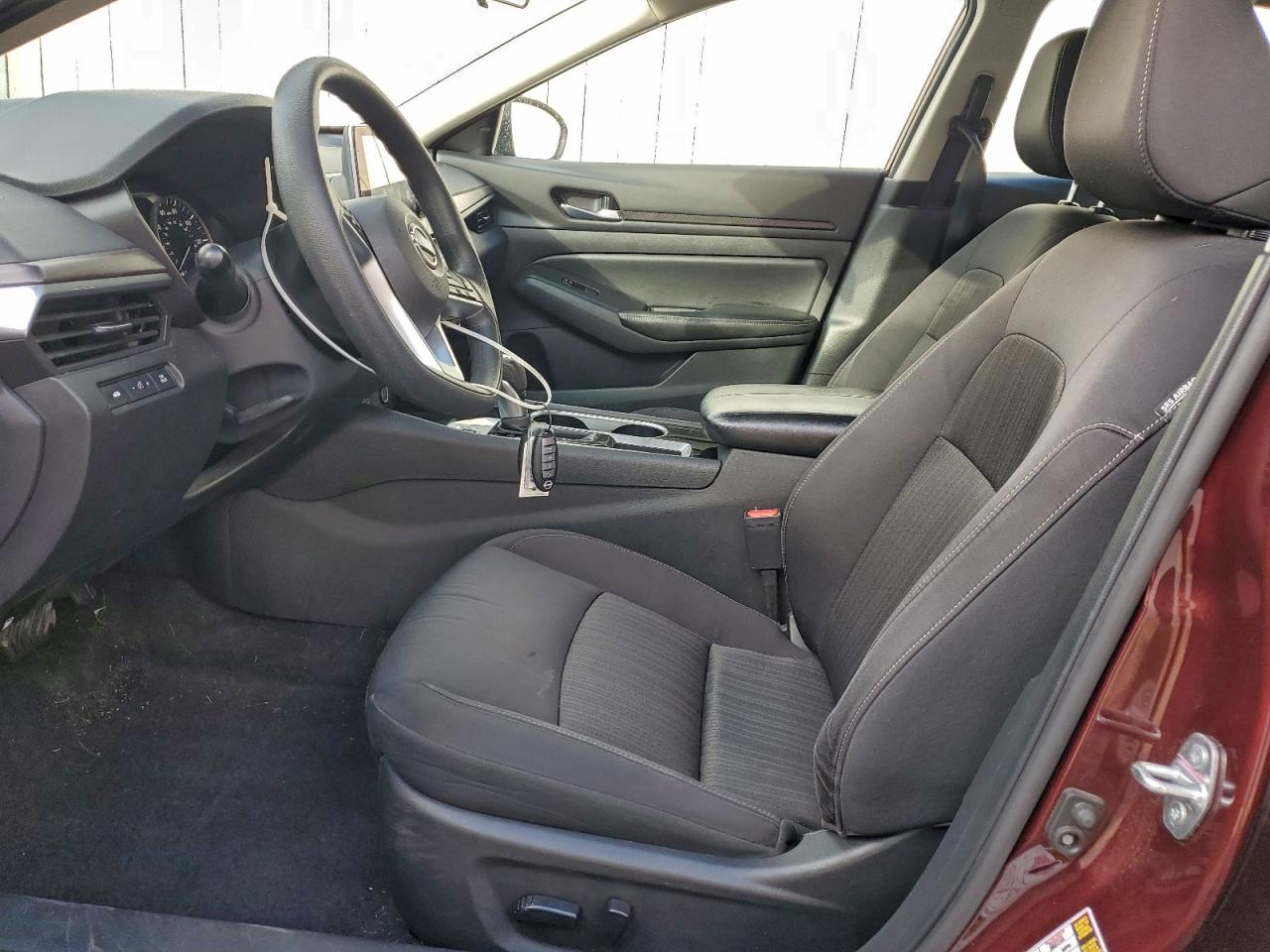 2024 NISSAN ALTIMA SV photo 7