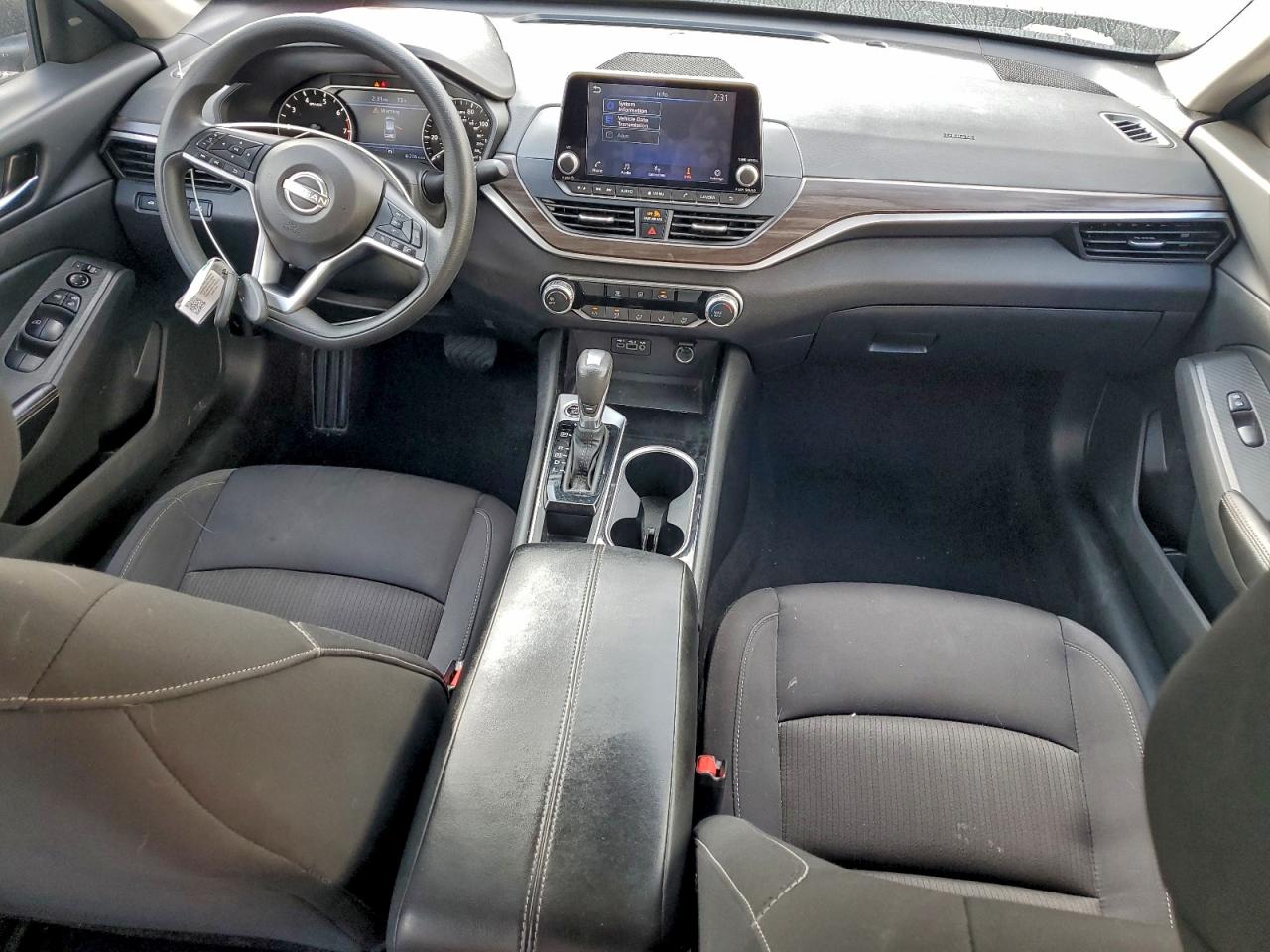 2024 NISSAN ALTIMA SV photo 8