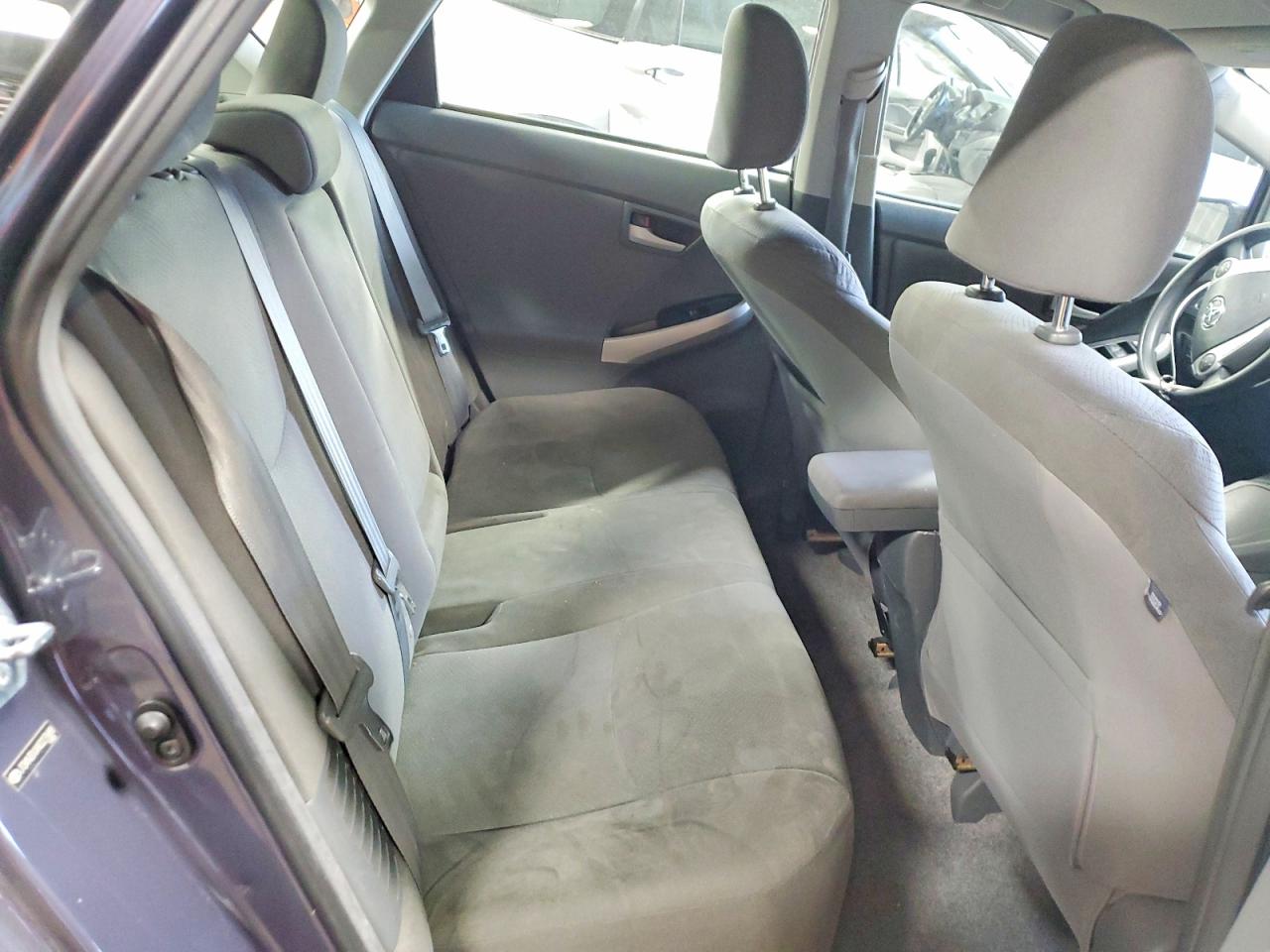 2010 TOYOTA PRIUS photo 10