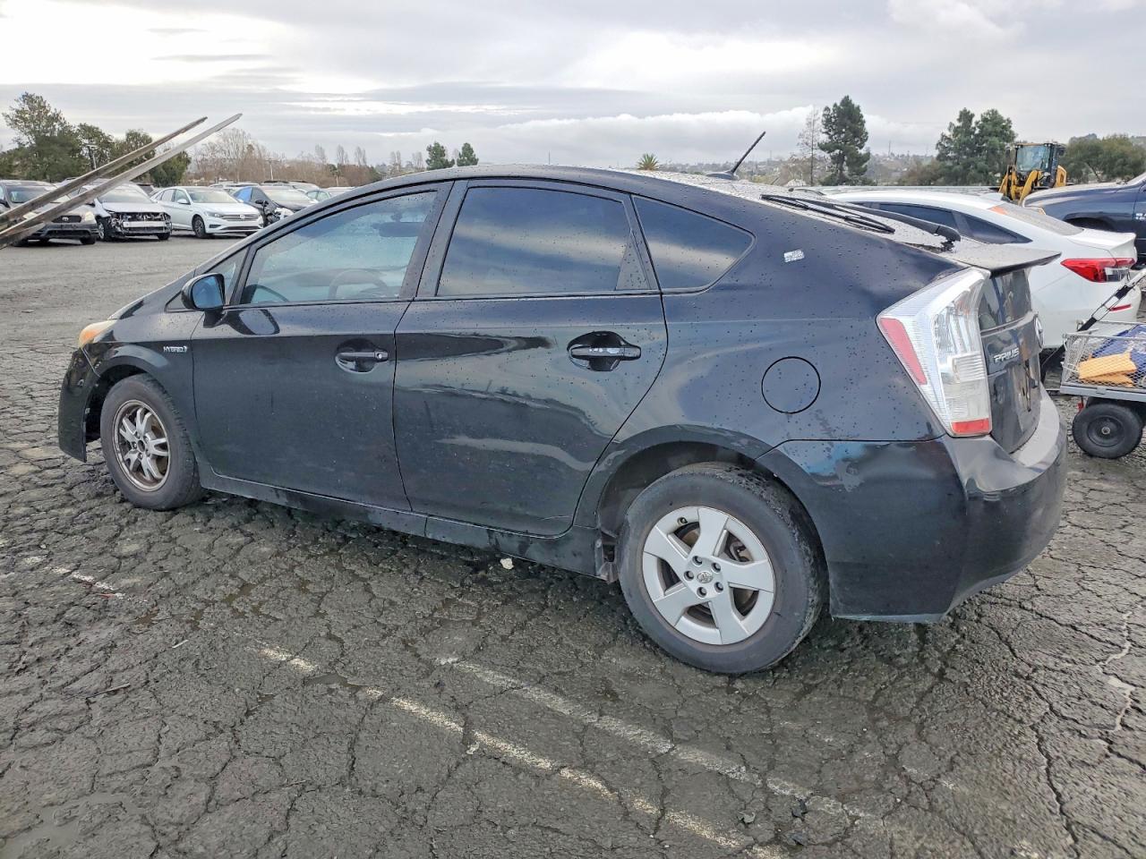 2010 TOYOTA PRIUS photo 2