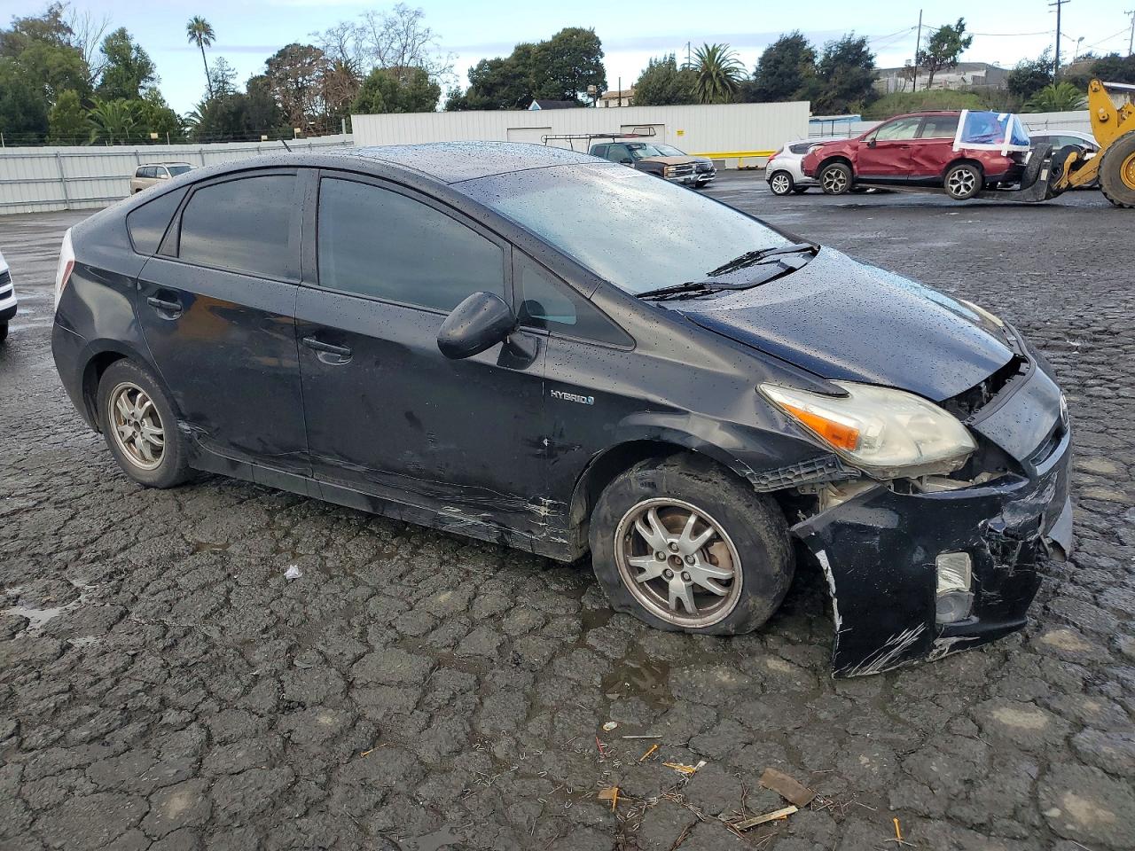 2010 TOYOTA PRIUS photo 4
