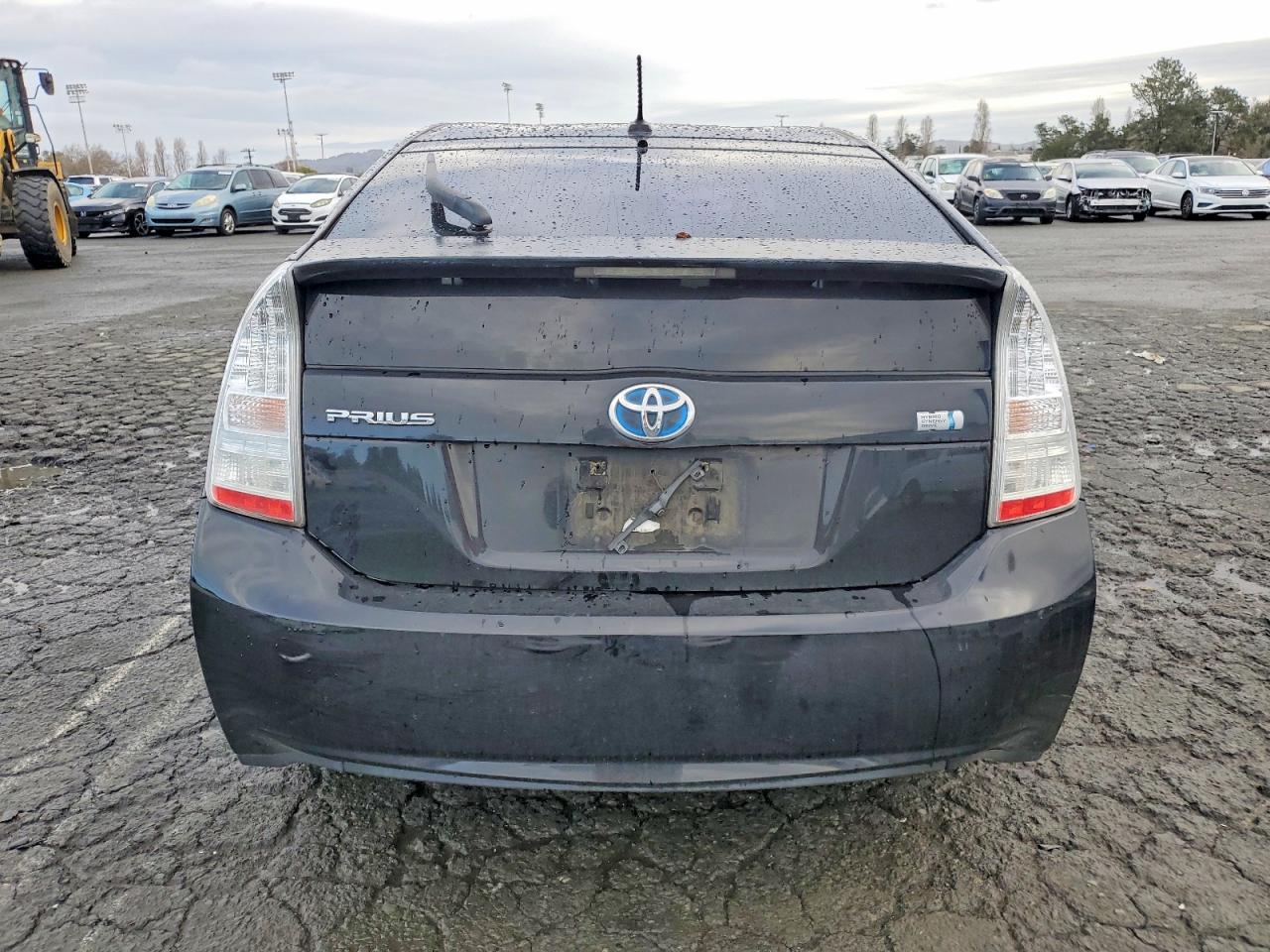 2010 TOYOTA PRIUS photo 6