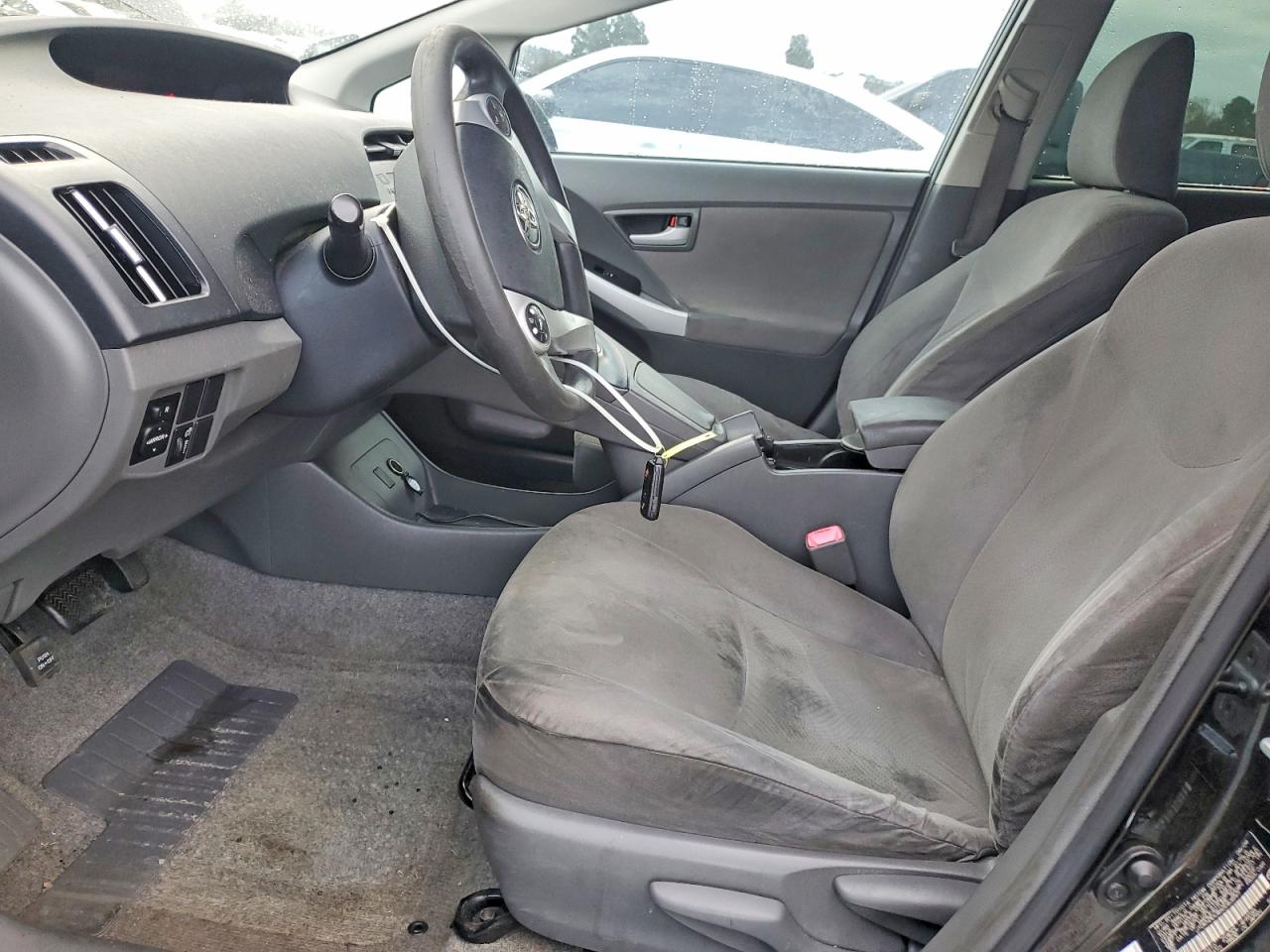 2010 TOYOTA PRIUS photo 7