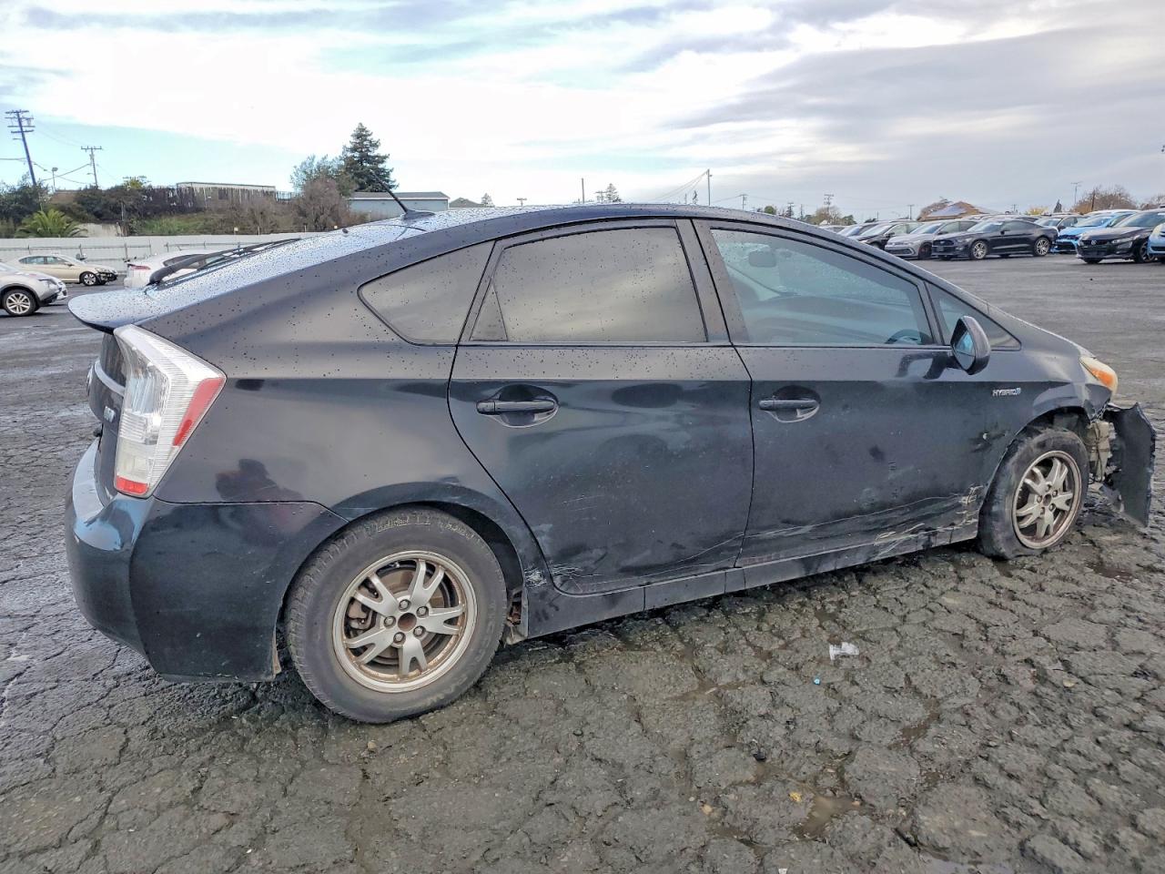 2010 TOYOTA PRIUS photo 3