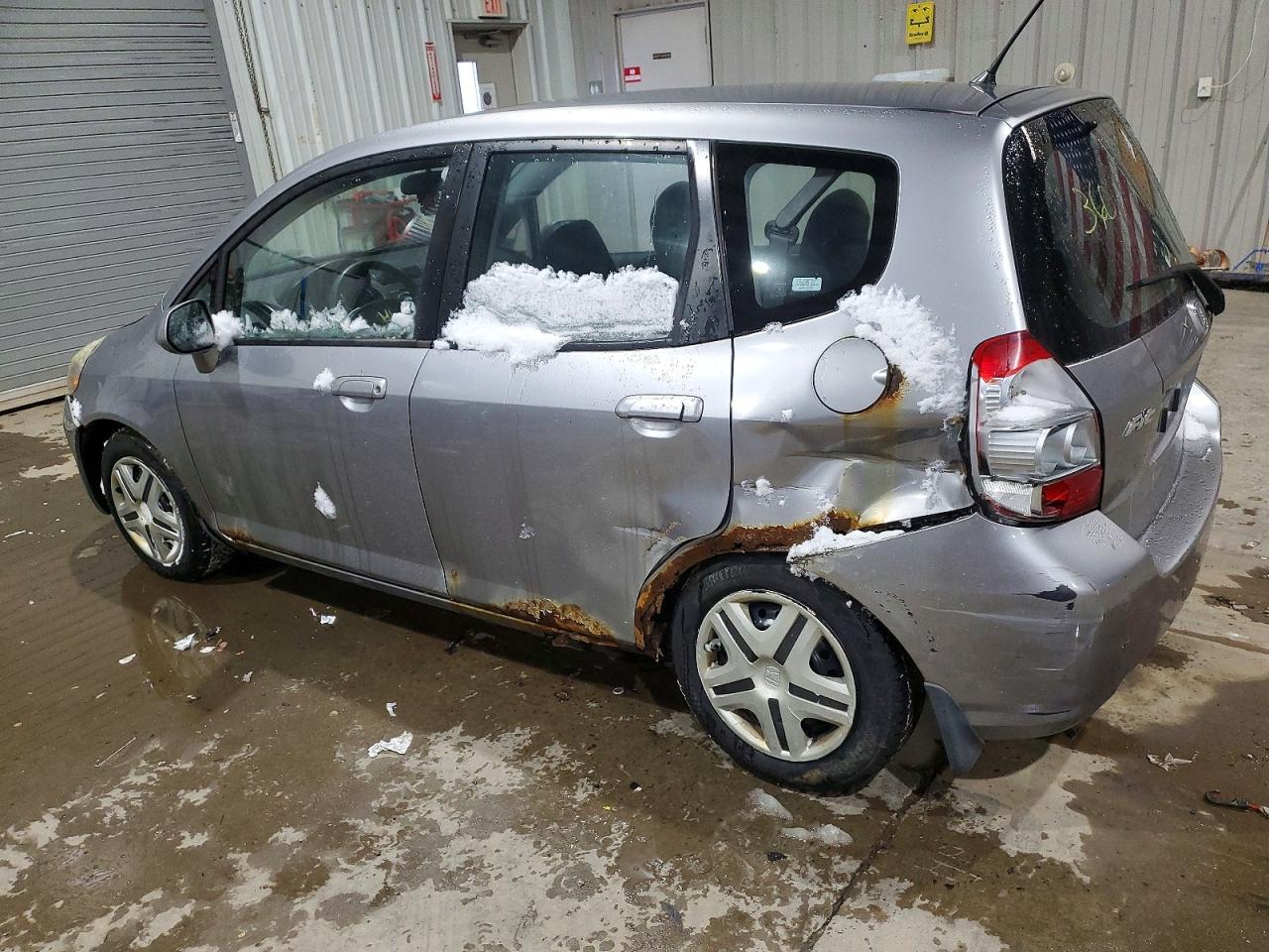 2007 HONDA FIT photo 2